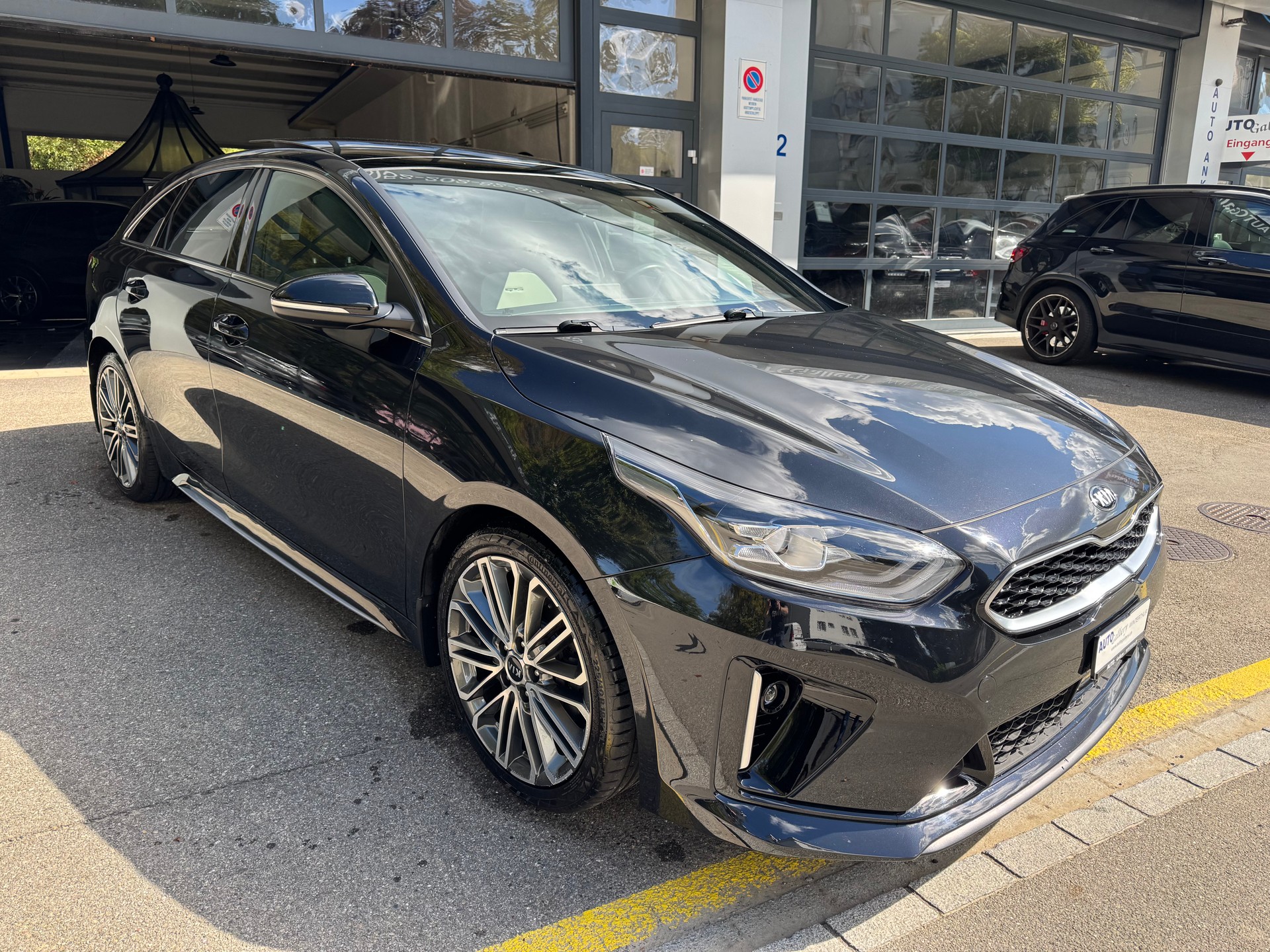 KIA ProCeed 1.4 T-GDi GT-Line DCT-image-1