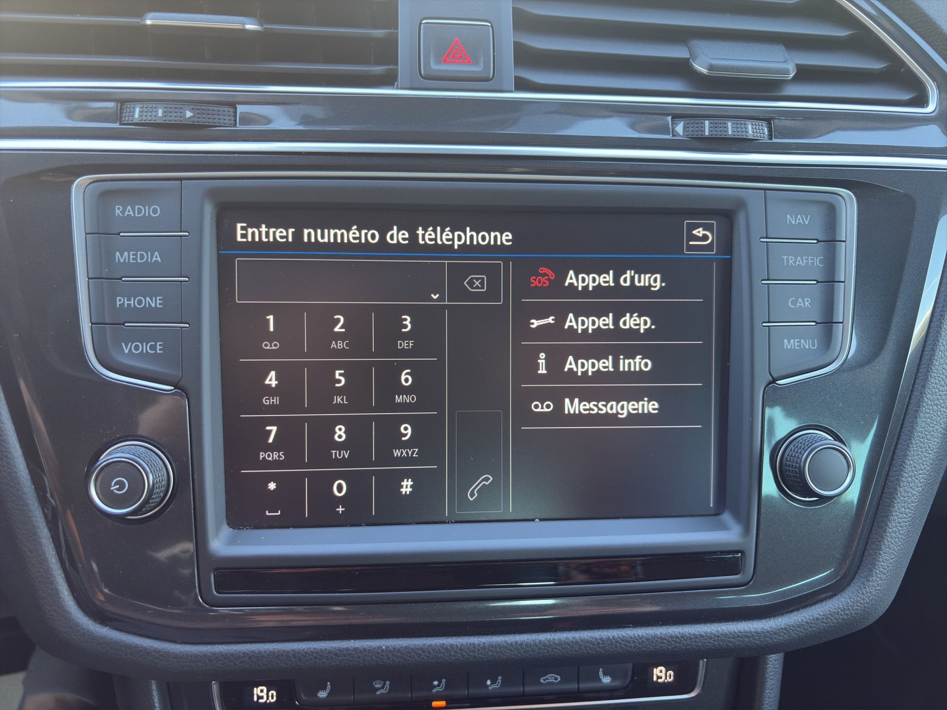 VW Tiguan 2.0 TDI SCR Comfortline 4Motion DSG-image-14