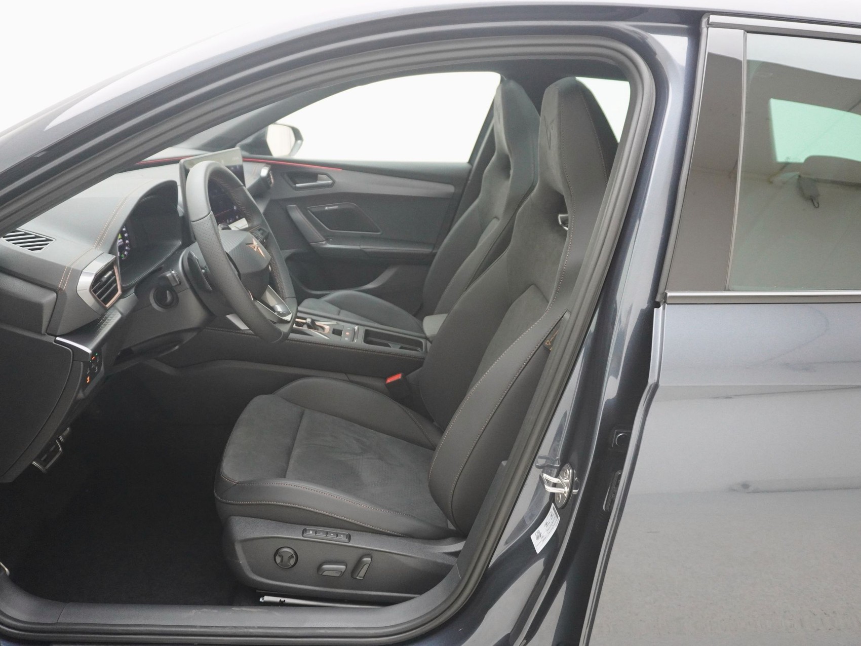 CUPRA Leon ST 2.0 TSI VZ 4Drive DSG-image-15