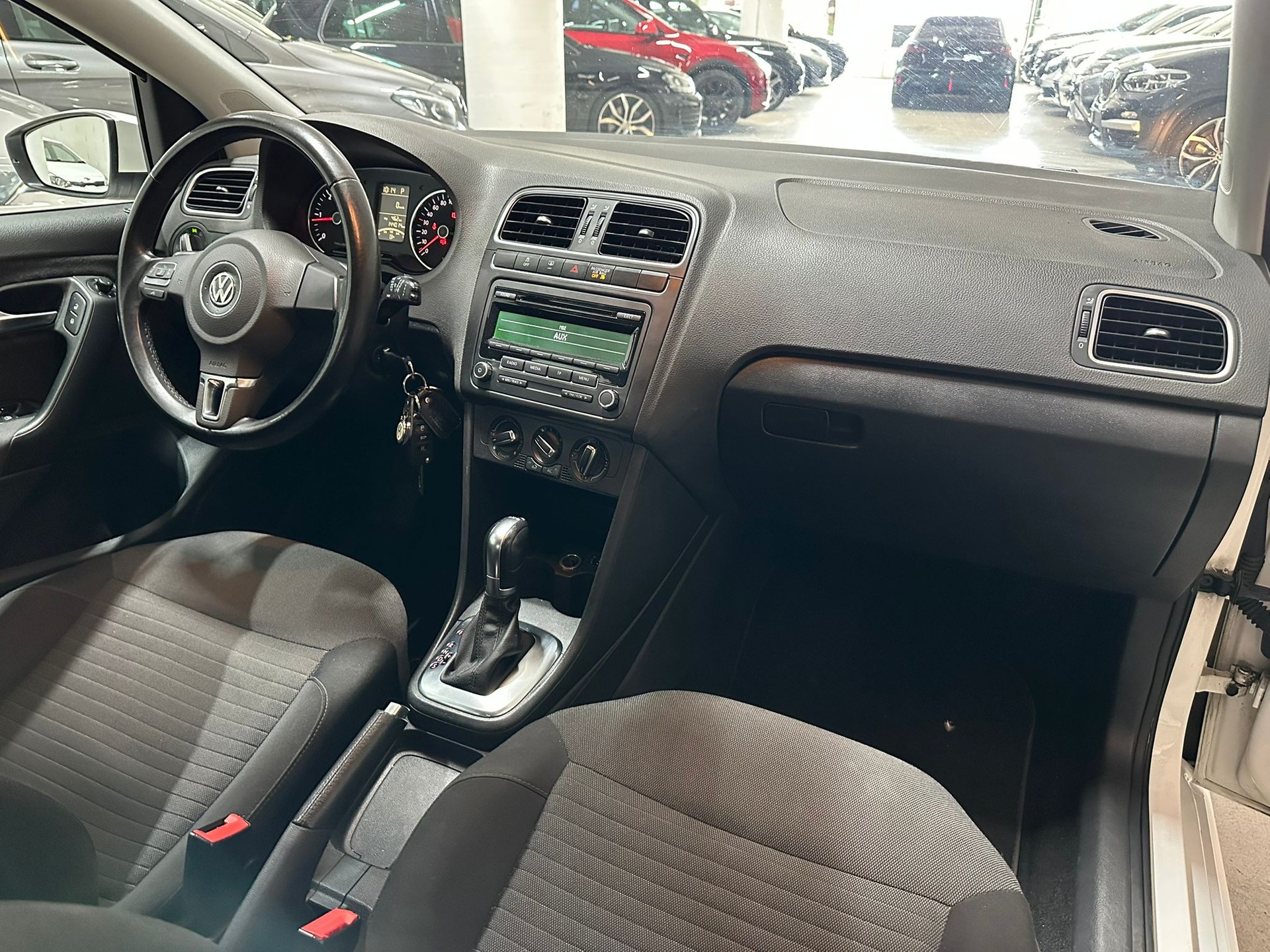 VW Polo 1.6 TDI Comfortline DSG-image-7