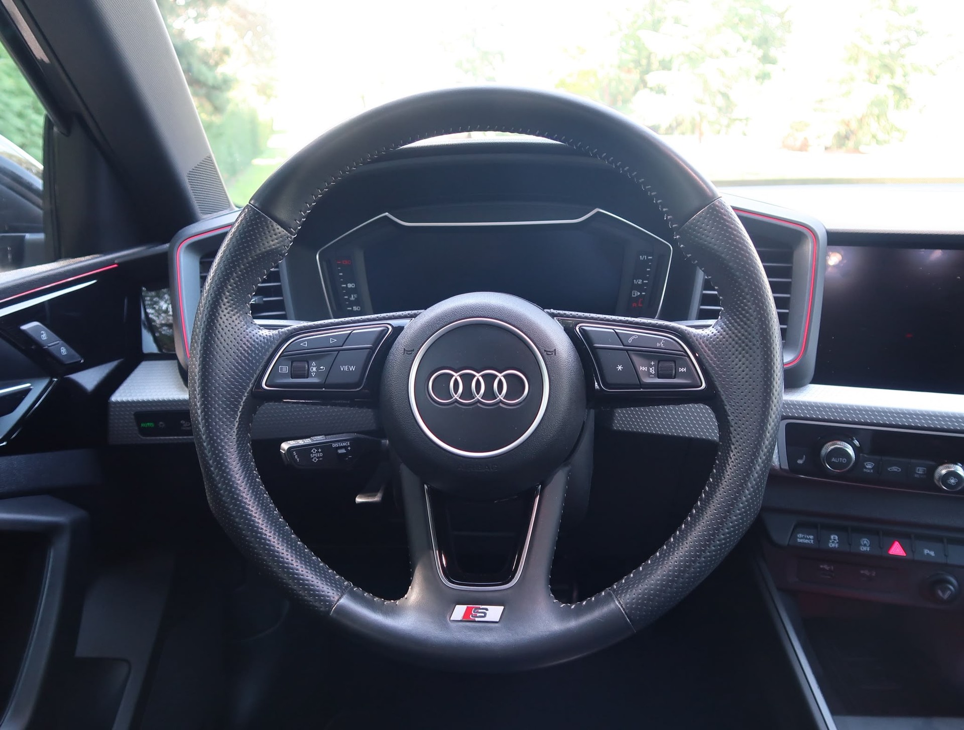 AUDI Sportback 30 TFSI S-Line S-tronic-image-10