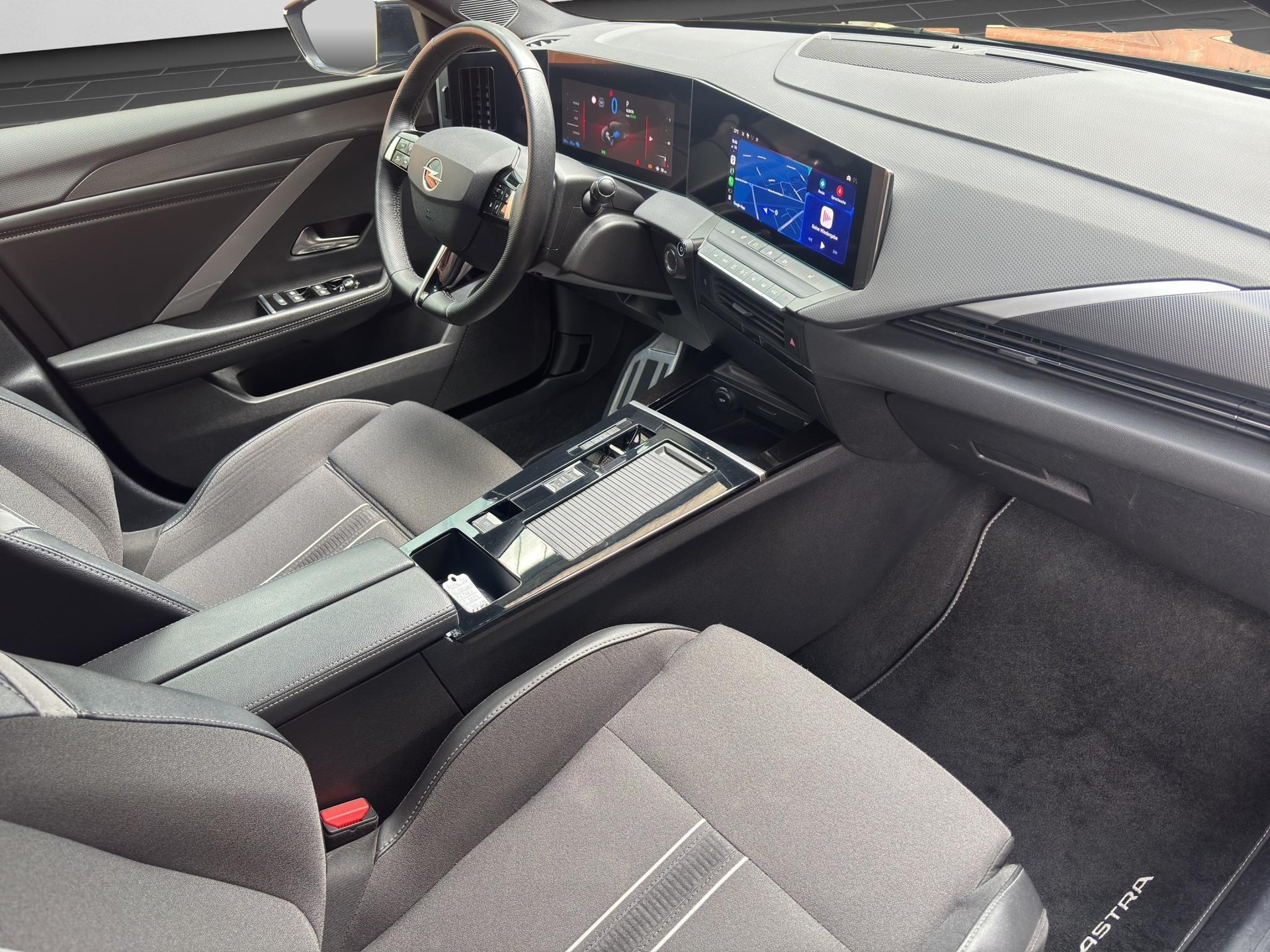 OPEL Astra Sports Tourer 1.6 T PHEV 180 GS-image-10