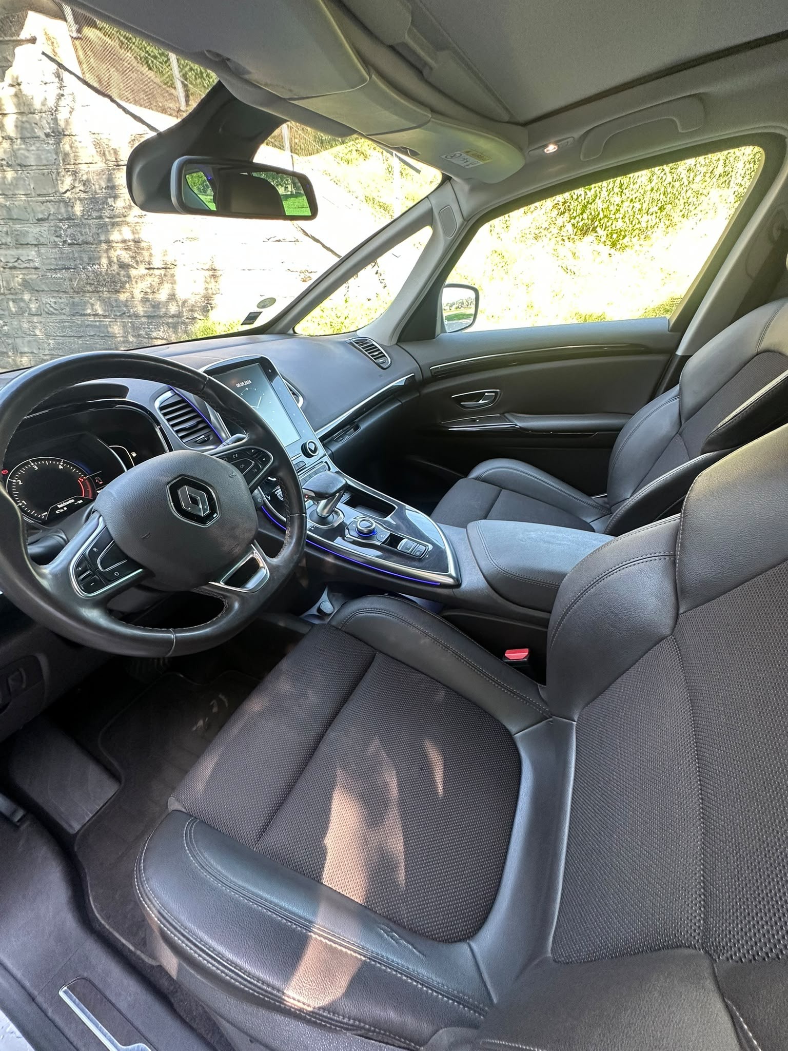 RENAULT Espace 1.6 dCi Intens EDC-image-10