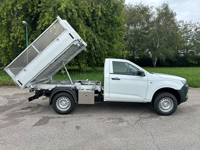 ISUZU D-MAX "NUOVO MODELLO" Single Cab B-Strong 2.2. DMS M/T 4 x 4 Ponte Ribaltabile in Alluminio - Gancio Traino KG. 3500