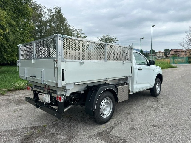 ISUZU D-MAX "NUOVO MODELLO" Single Cab B-Strong 2.2. DMS M/T 4 x 4 Ponte Ribaltabile in Alluminio - Gancio Traino KG. 3500-image-7