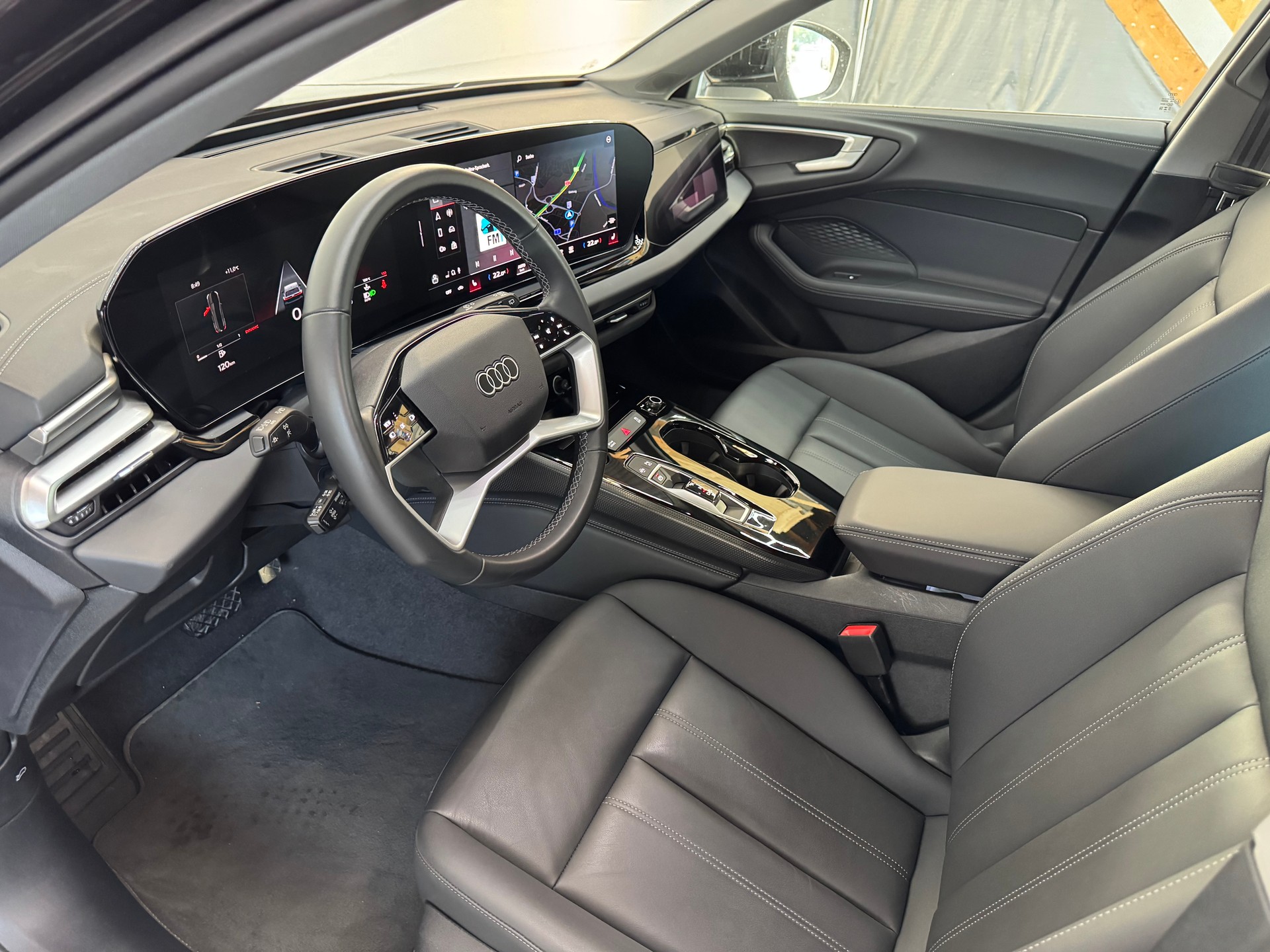 AUDI A5 Avant TDI quattro 150 kW S tronic-image-10