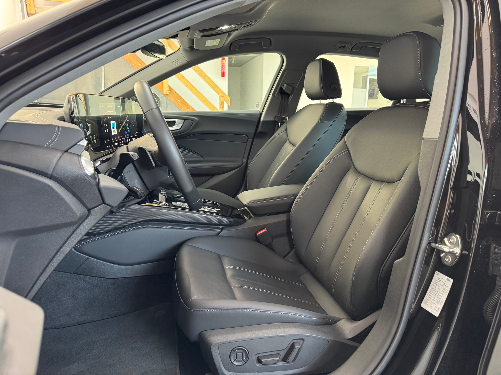 AUDI A5 Avant TDI quattro 150 kW S tronic-image-9