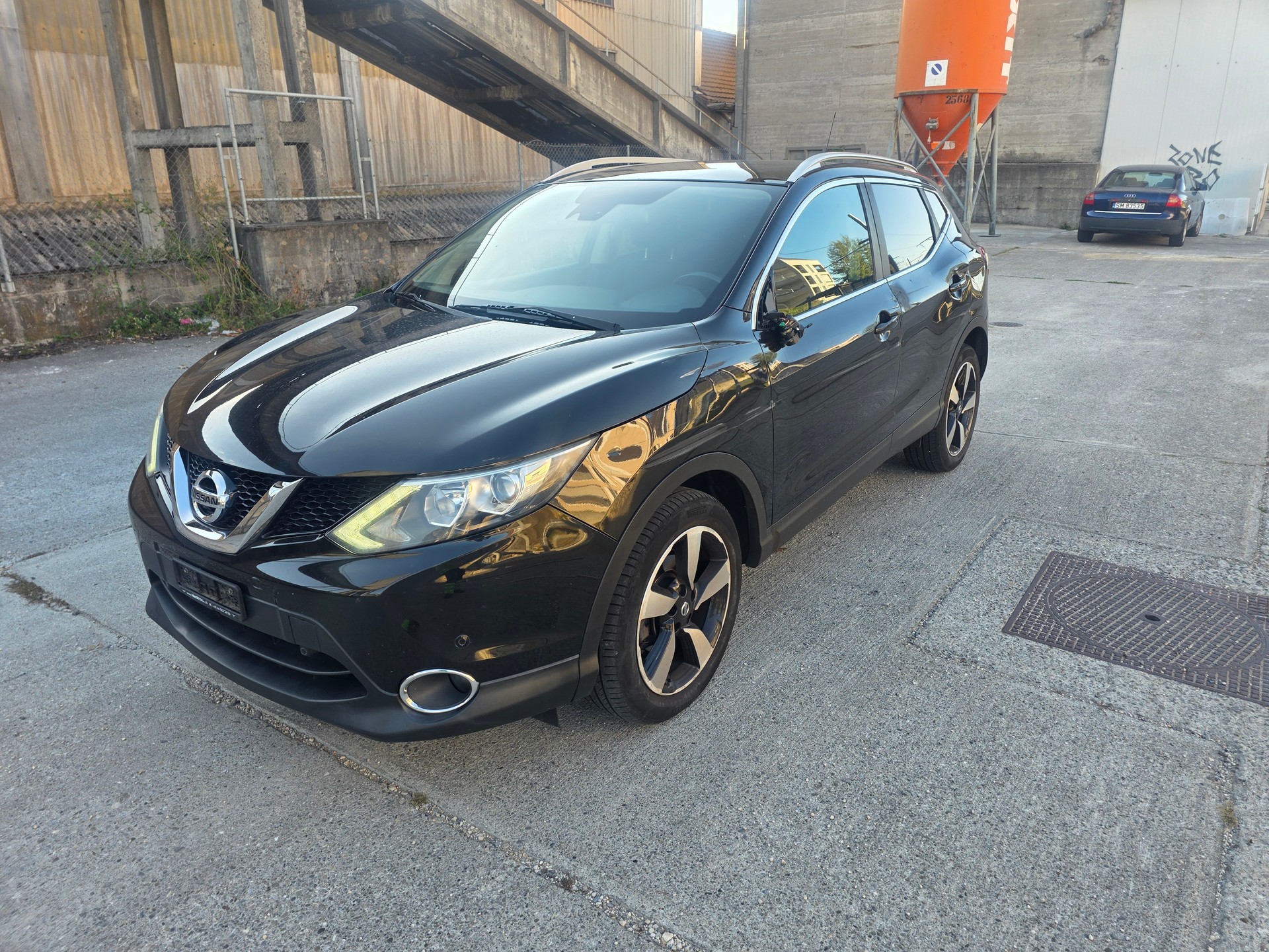 NISSAN Qashqai 1.6 dCi tekna Xtronic CVT-image-1