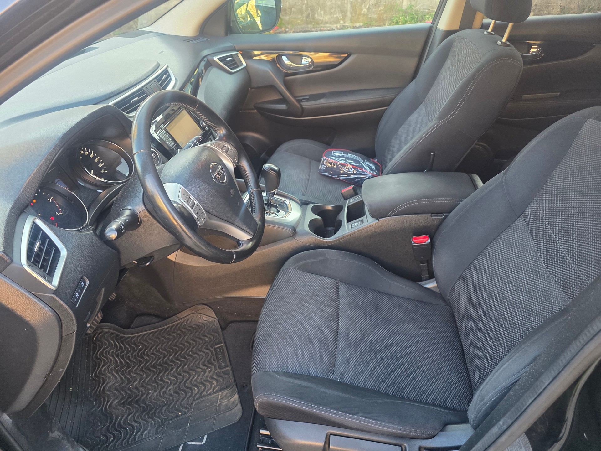 NISSAN Qashqai 1.6 dCi tekna Xtronic CVT-image-9