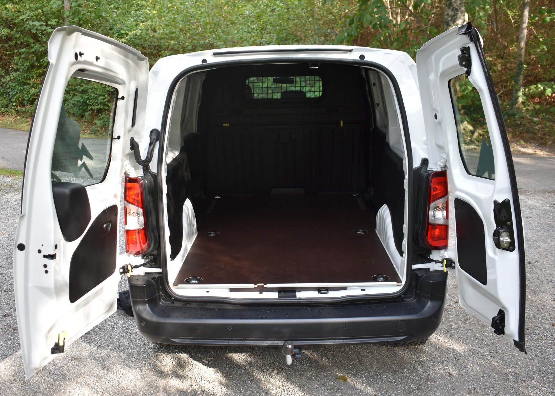 OPEL Combo Cargo 1.5 XL Enjoy s/s 4x4-image-16
