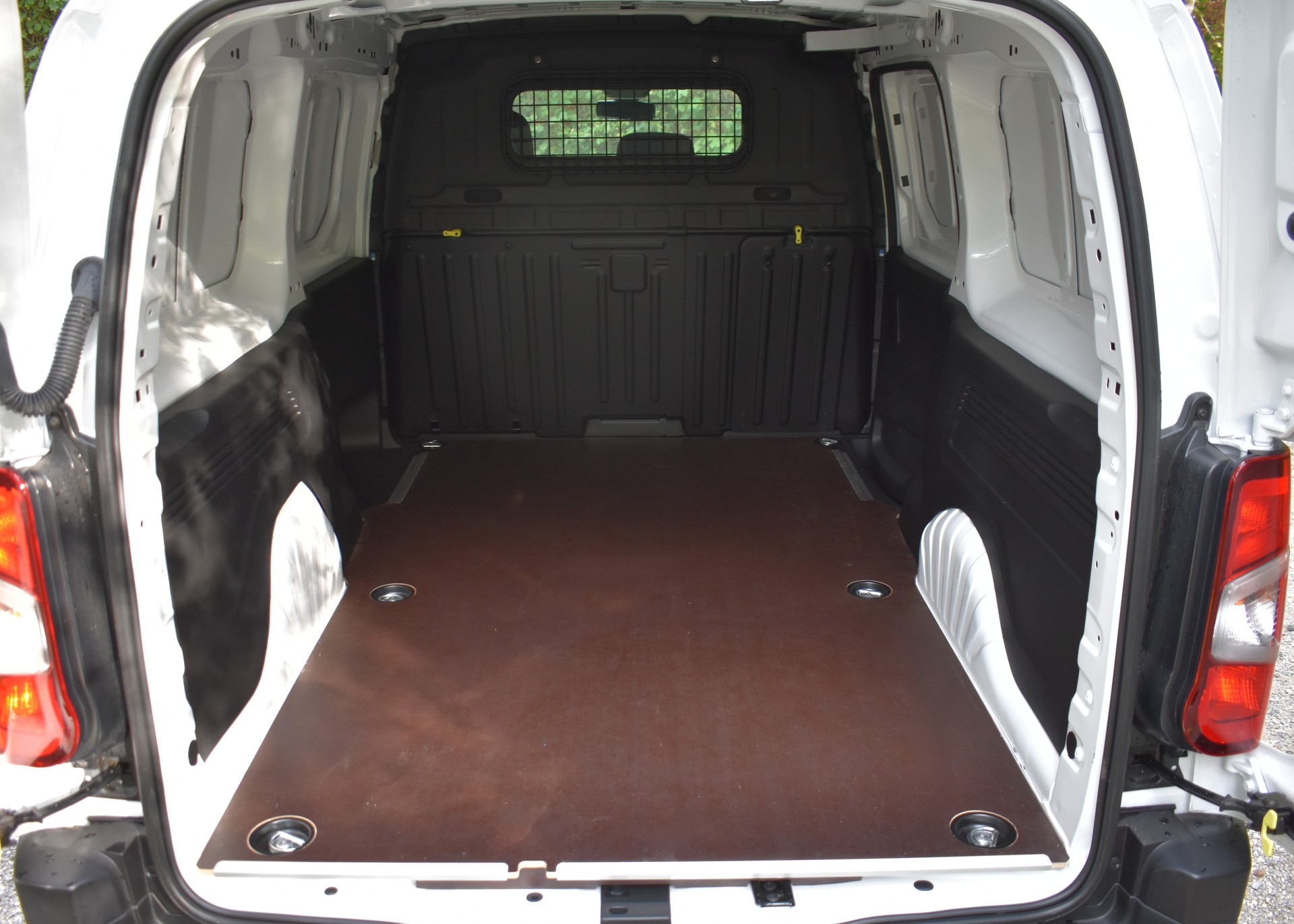 OPEL Combo Cargo 1.5 XL Enjoy s/s 4x4-image-17