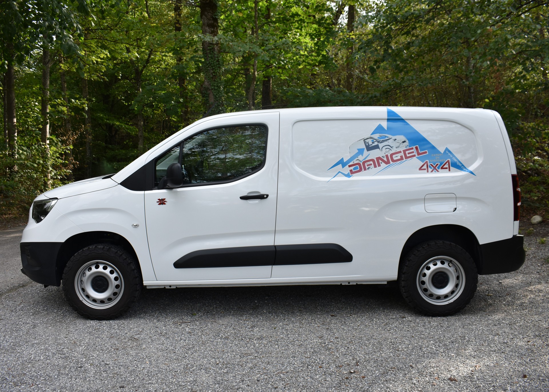 OPEL Combo Cargo 1.5 XL Enjoy s/s 4x4-image-4