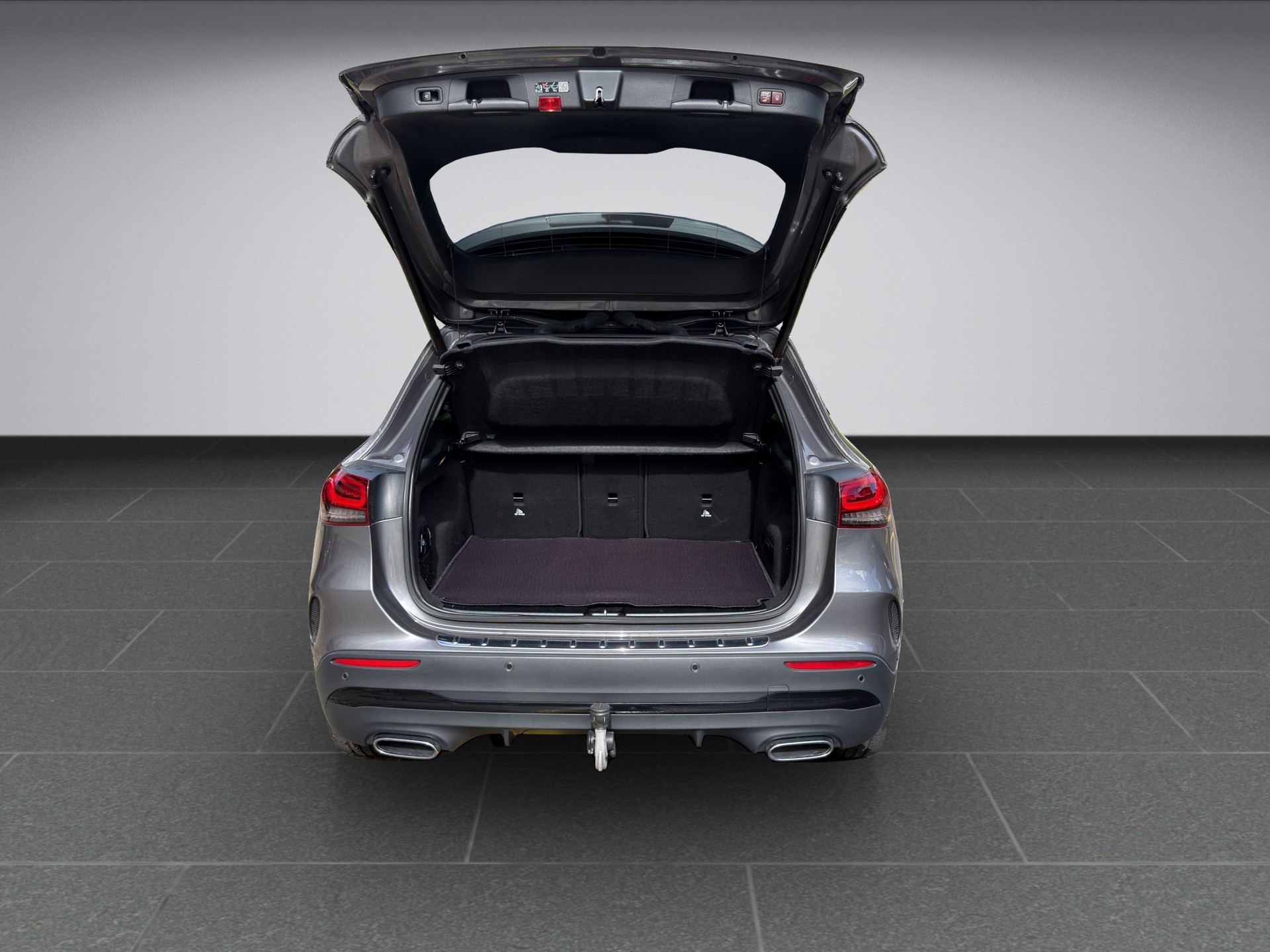 MERCEDES-BENZ GLA 200 4Matic AMG Line 8G-DCT-image-14