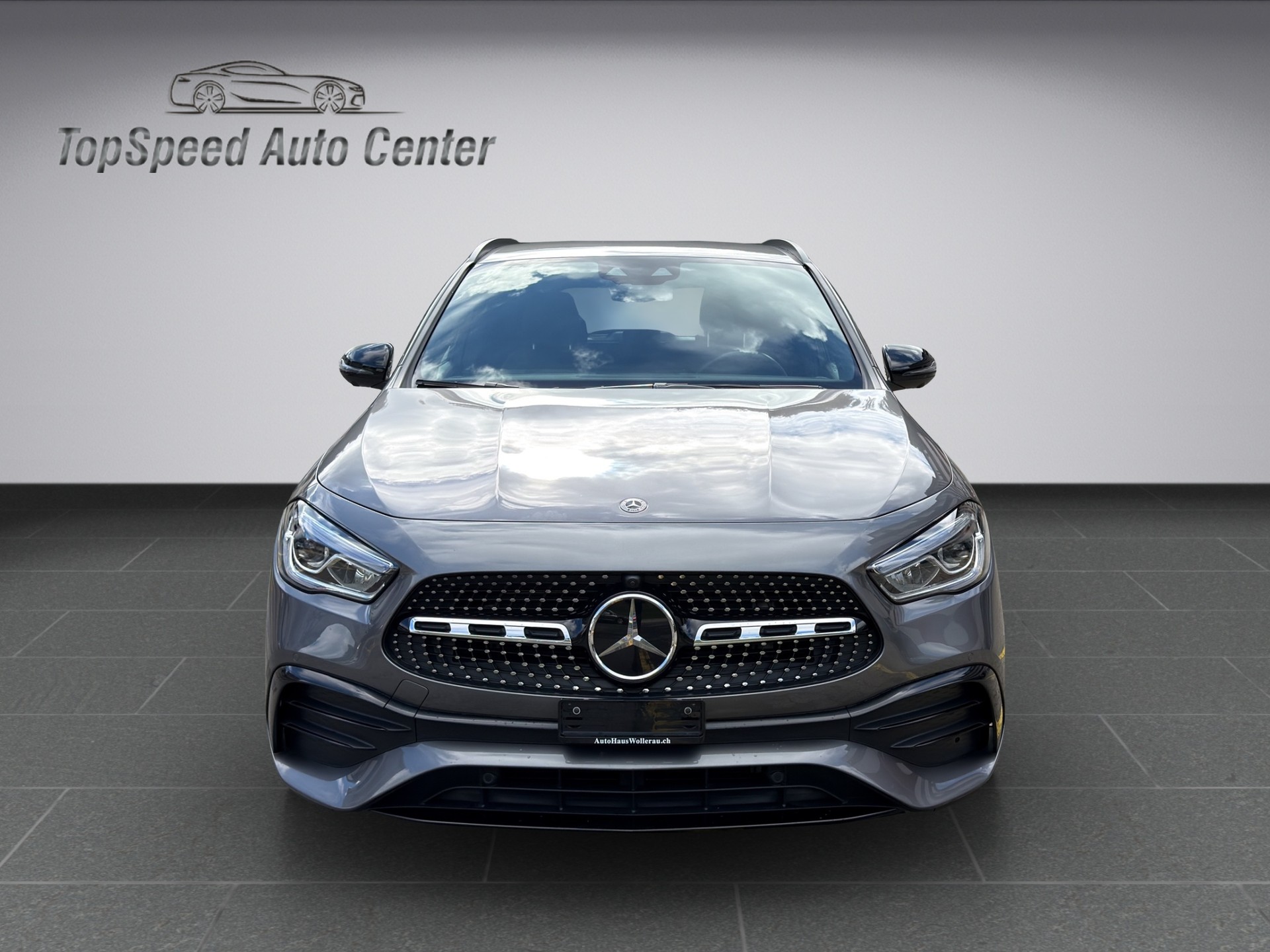 MERCEDES-BENZ GLA 200 4Matic AMG Line 8G-DCT-image-1
