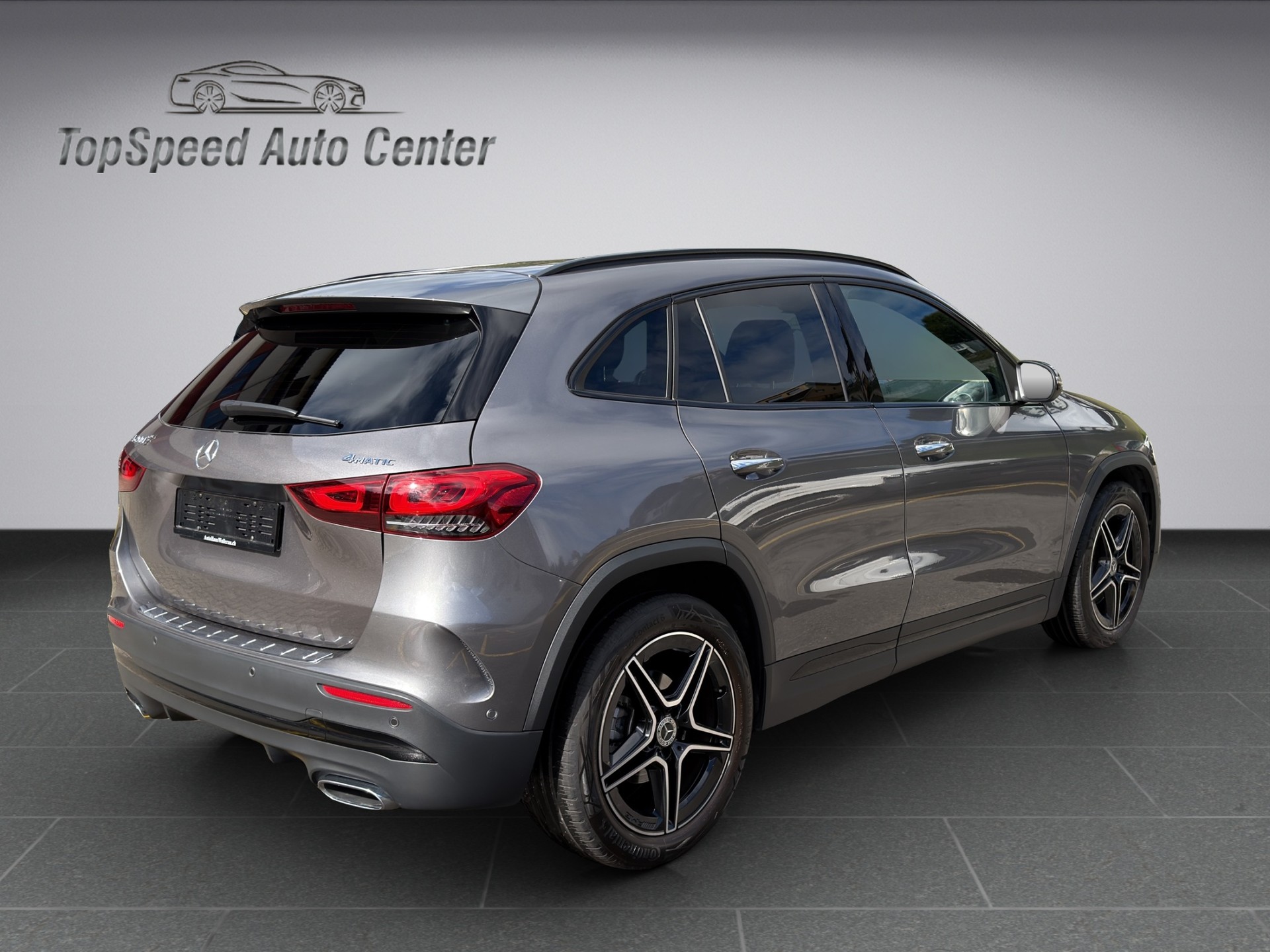 MERCEDES-BENZ GLA 200 4Matic AMG Line 8G-DCT-image-5