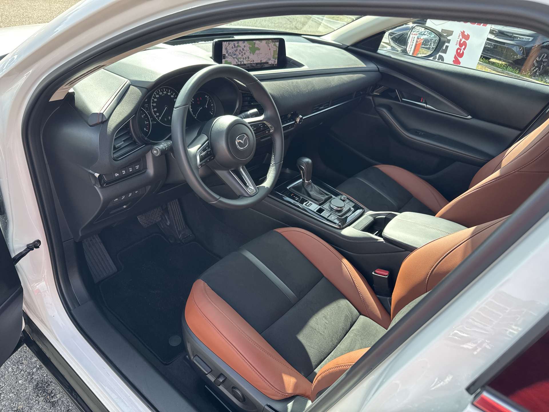 MAZDA CX-30 SKYACTIV-G 140 MHEV Nagisa Automat-image-5