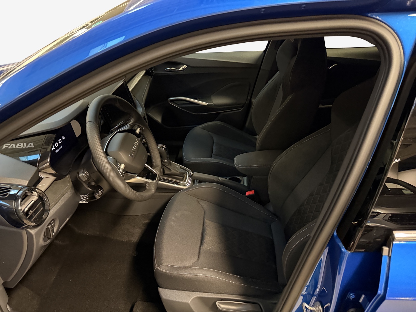 SKODA Fabia 1.0 TSI Dynamic DSG-image-7