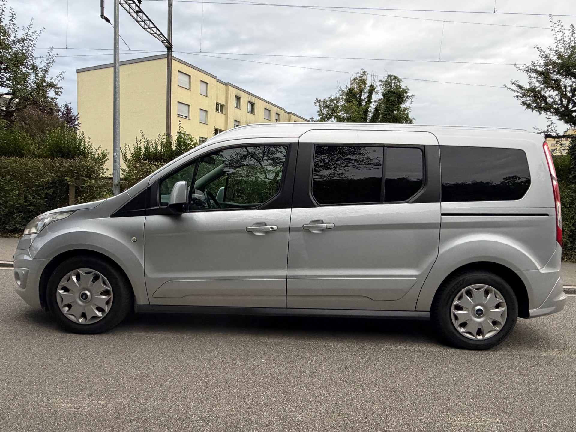 FORD Grand Tourneo Connect 1.6 SCTi Titanium Automatic-image-5