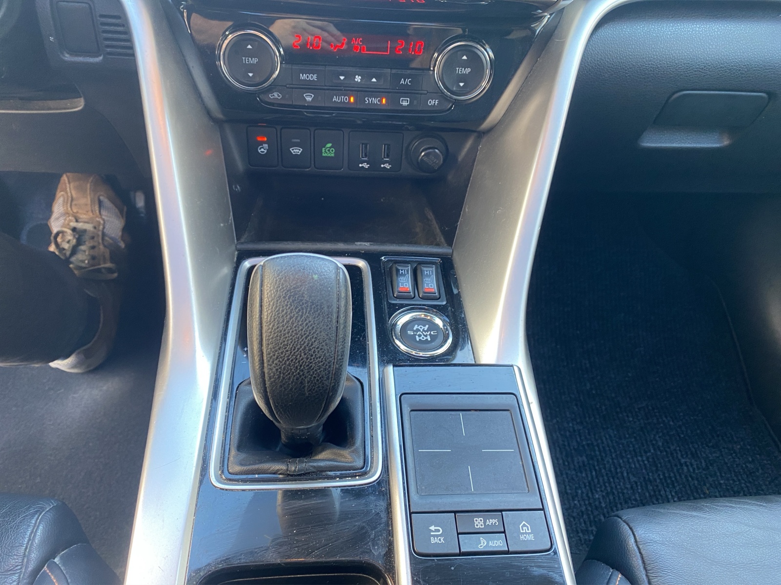 MITSUBISHI Eclipse Cross 1.5 T Diamond 4x4-image-11