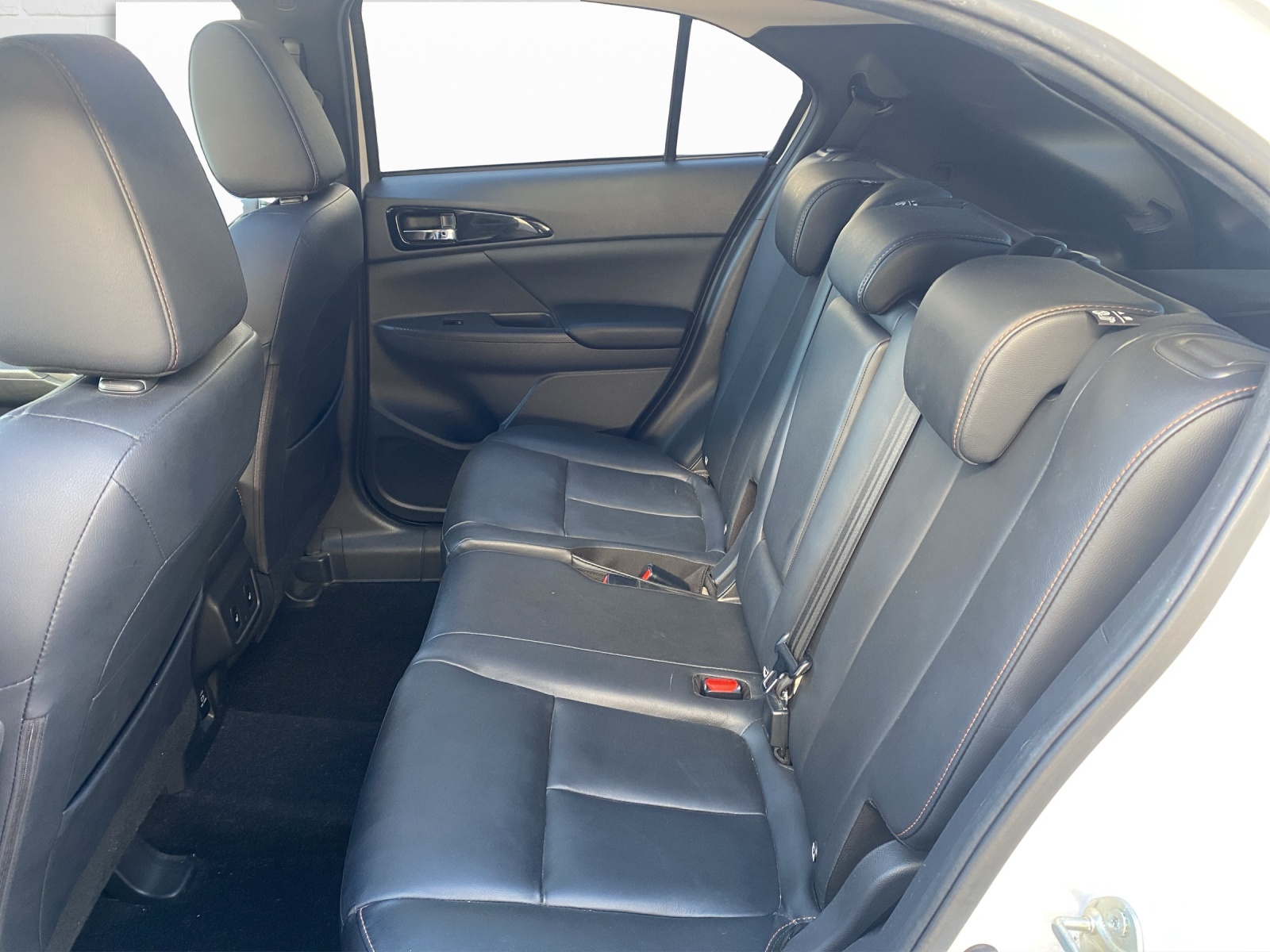 MITSUBISHI Eclipse Cross 1.5 T Diamond 4x4-image-9