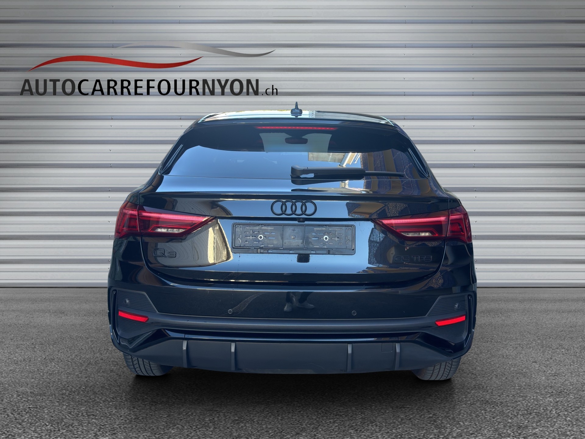 AUDI Q3 Sportback 35 TFSI S line S-tronic-image-4