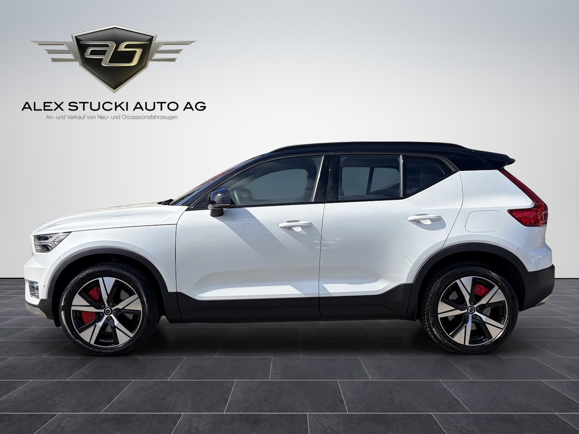 VOLVO XC40 Recharge P8 Twin AWD Pure Electric Pro-image-3