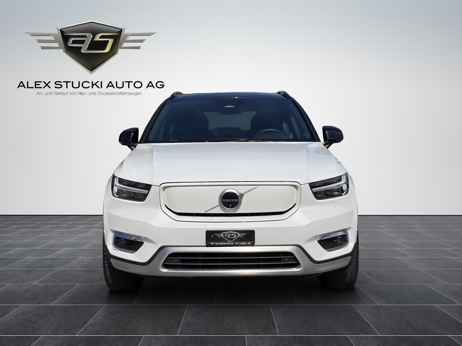 VOLVO XC40 Recharge P8 Twin AWD Pure Electric Pro-image-1