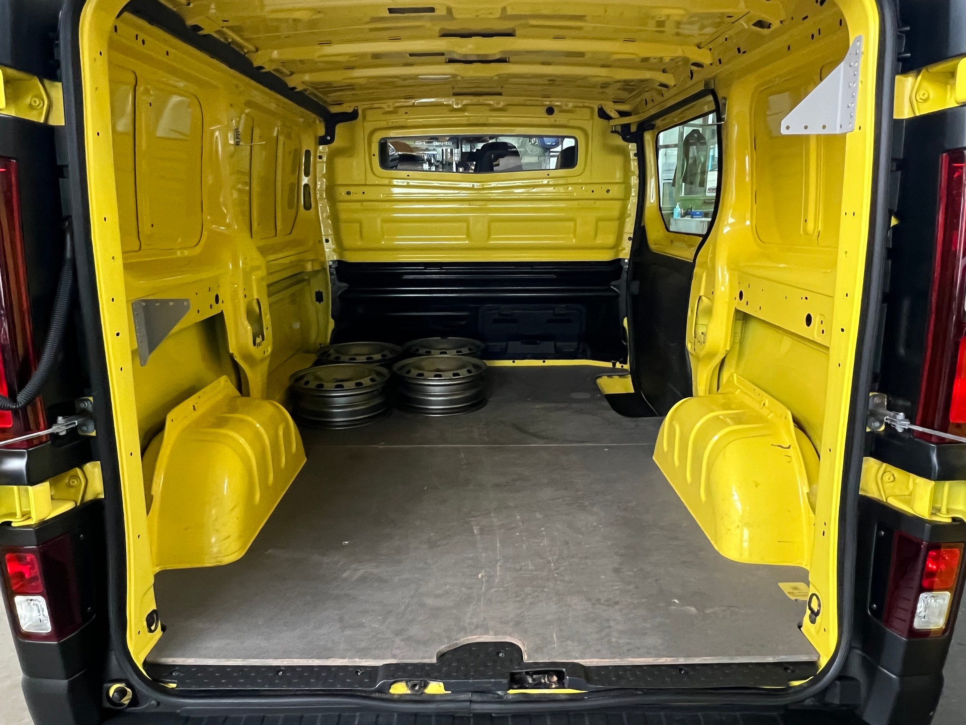 OPEL Vivaro 1.6 BiTurbo CDTI ecoFLEX 2.9t L1H1-image-8