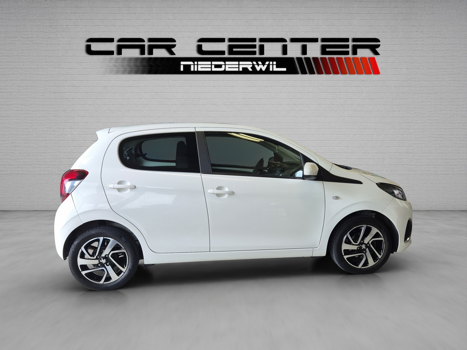 PEUGEOT 108 1.2 VTi Allure-image-10