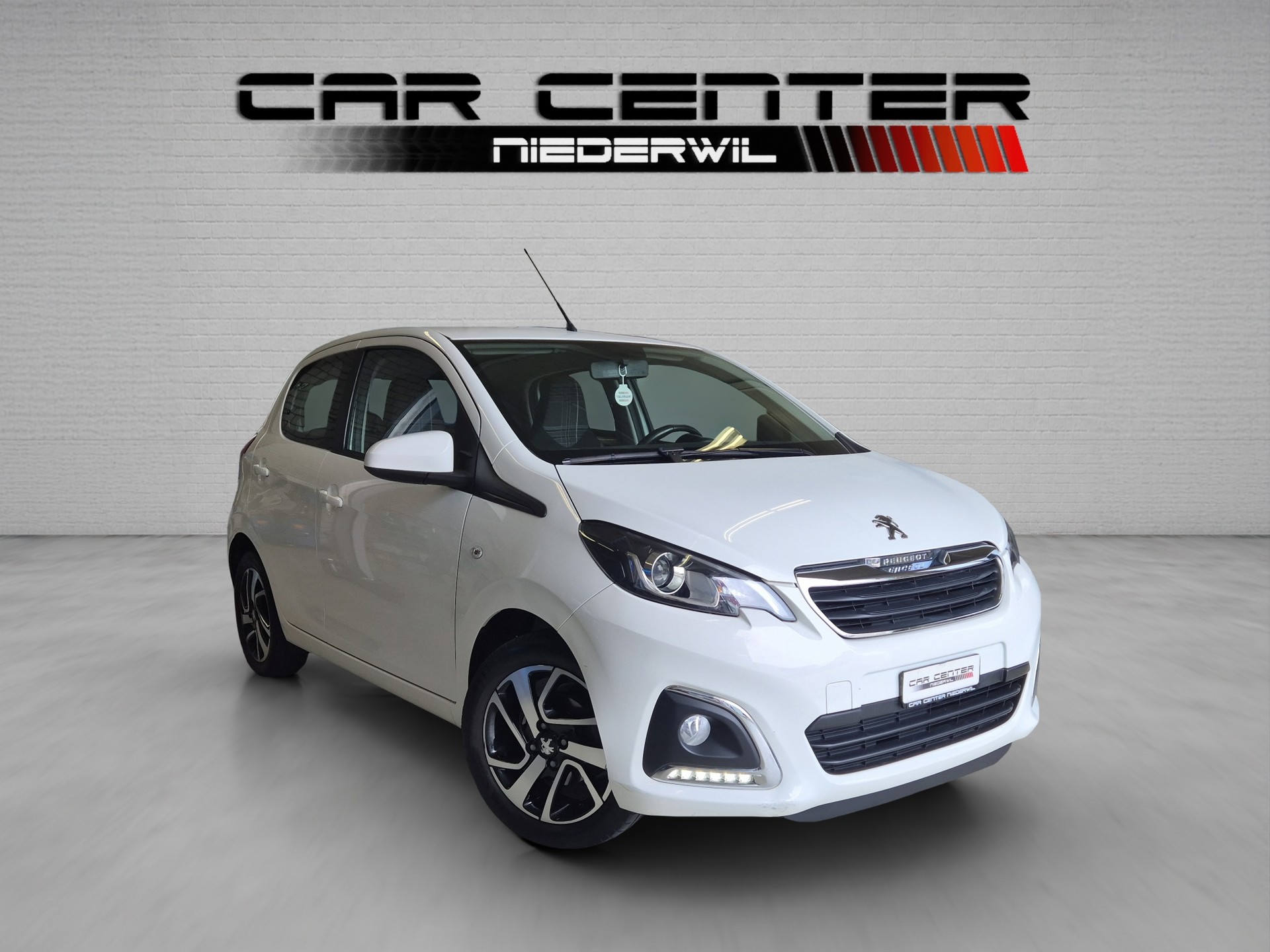 PEUGEOT 108 1.2 VTi Allure-image-11