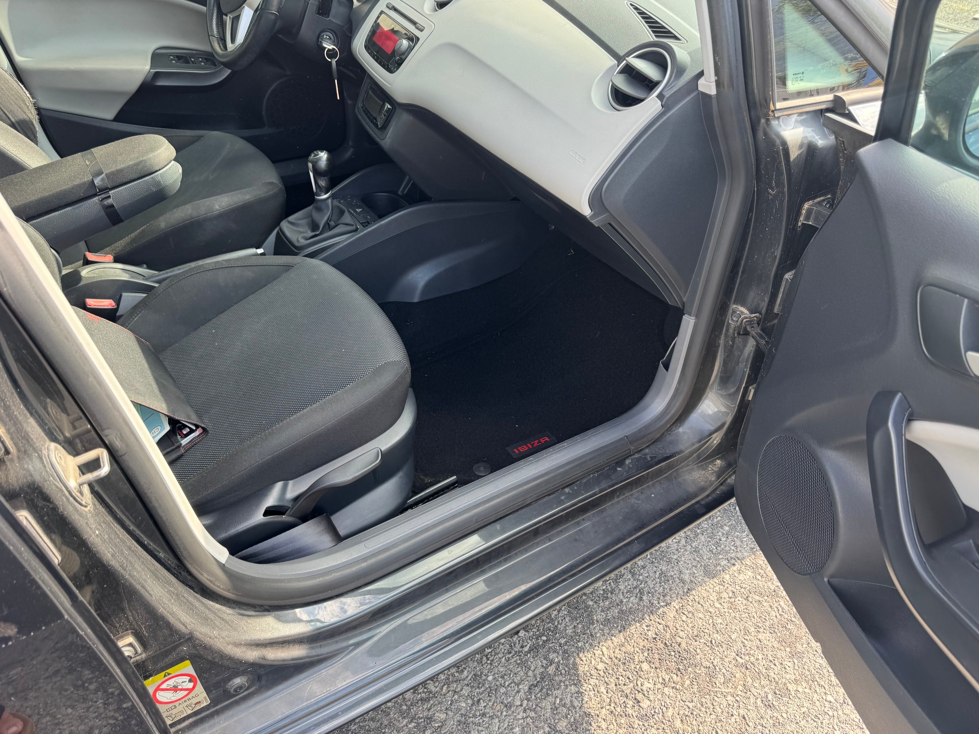 SEAT Ibiza 1.6 Style DSG-image-10