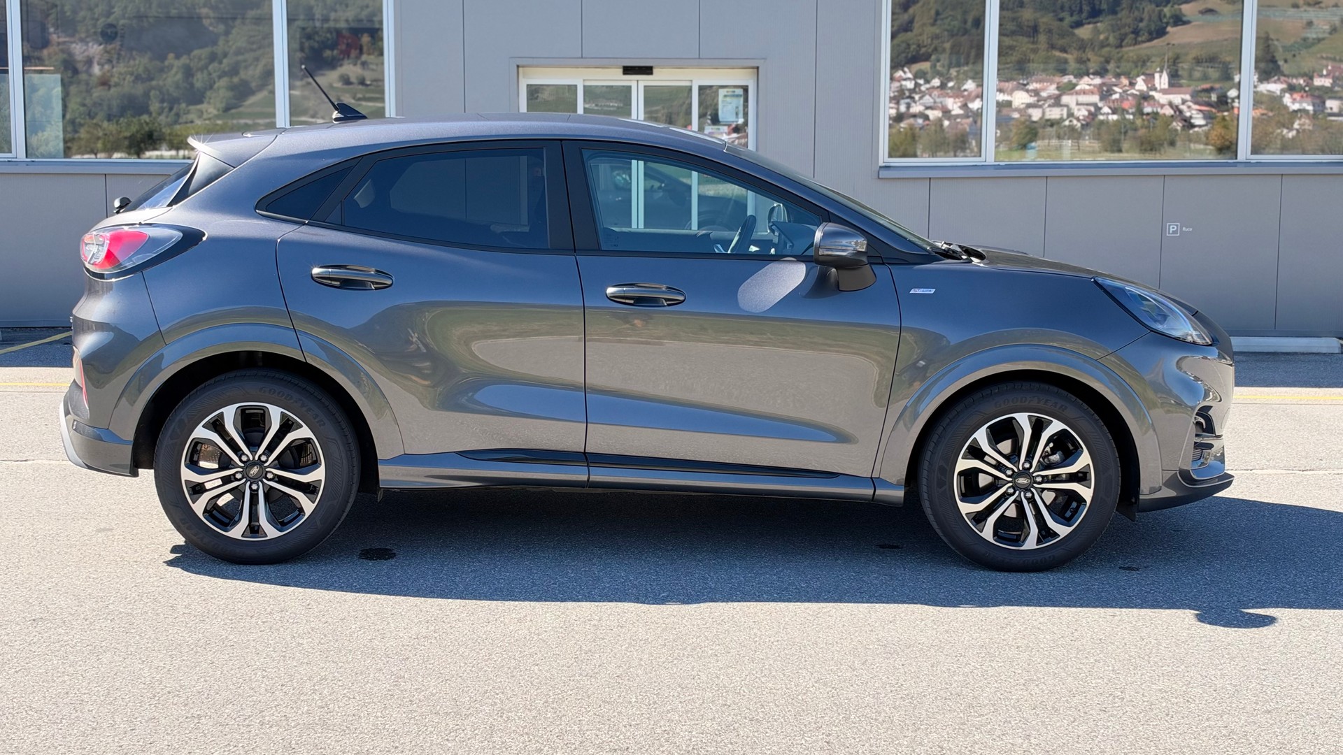 FORD Puma 1.0 MHEV ST-Line-image-5
