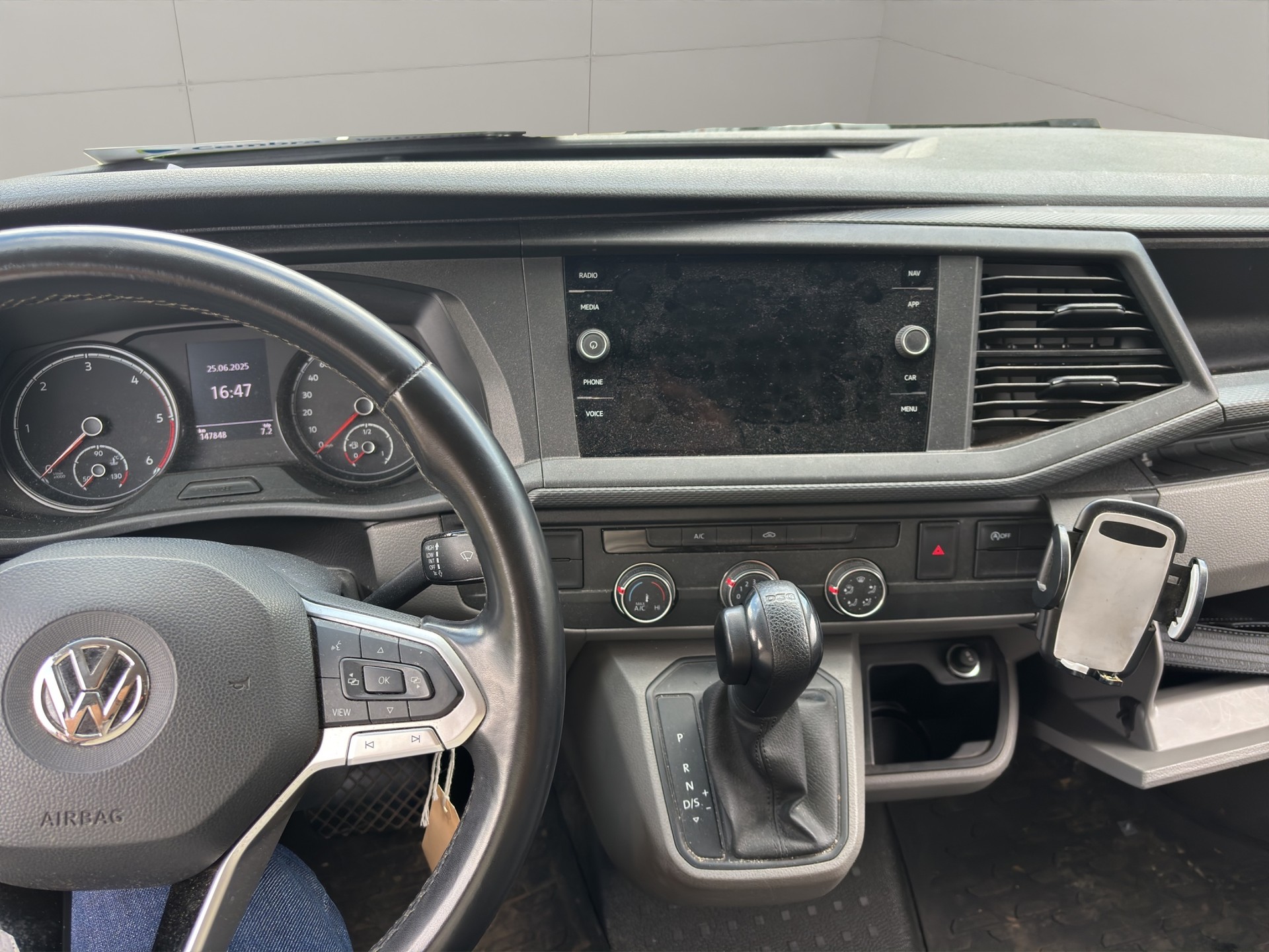 VW T6.1 2.0 TDI-image-9