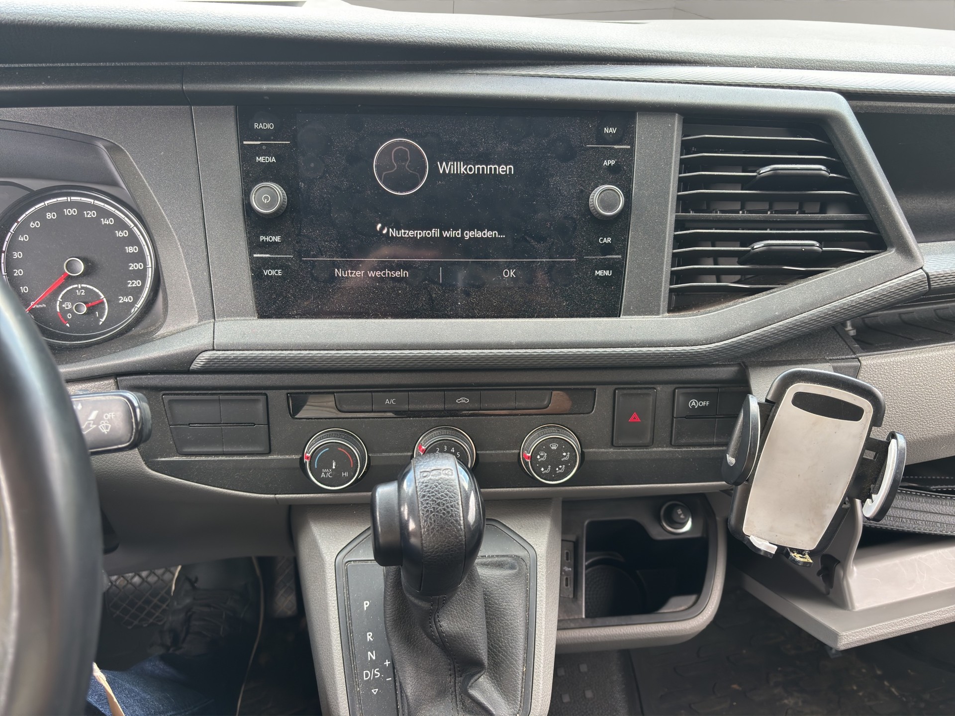 VW T6.1 2.0 TDI-image-11