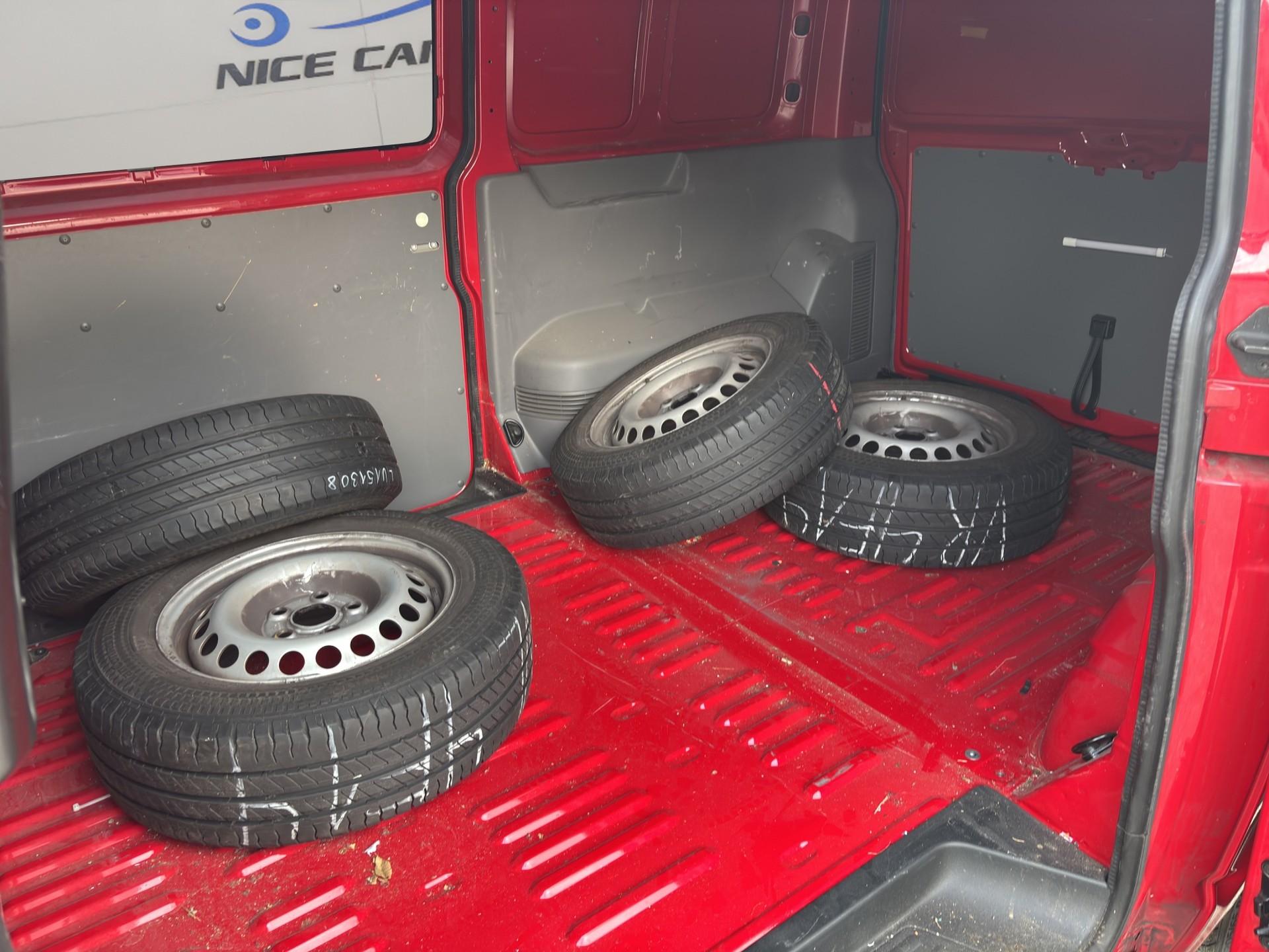 VW T6.1 2.0 TDI-image-15