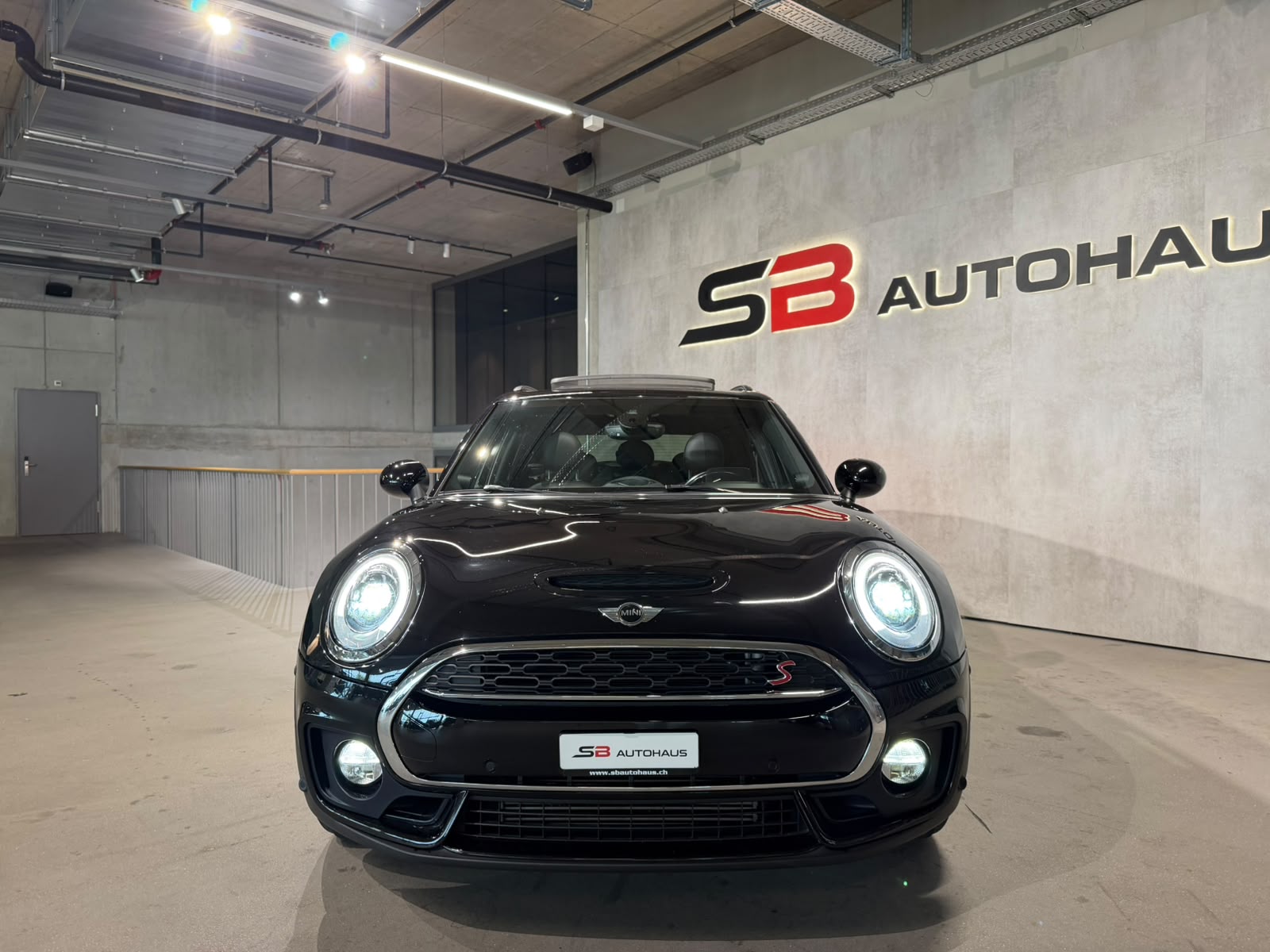 MINI Clubman Cooper S ALL4 Steptronic (CH)-image-1