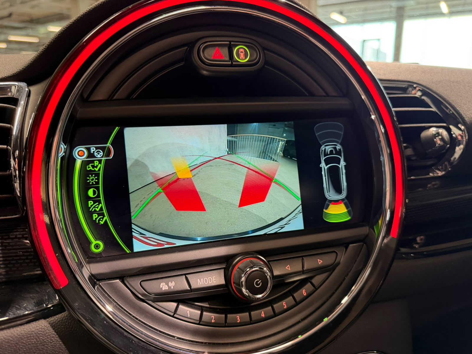 MINI Clubman Cooper S ALL4 Steptronic (CH)-image-24