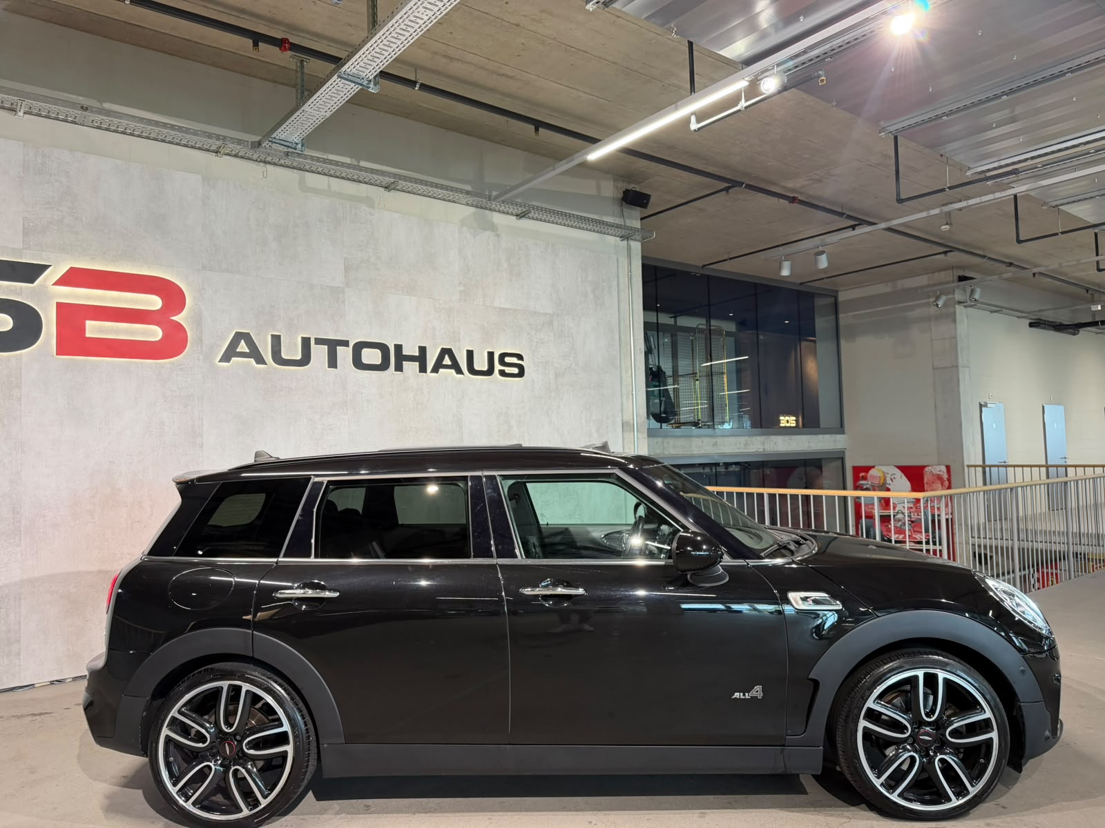 MINI Clubman Cooper S ALL4 Steptronic (CH)-image-6