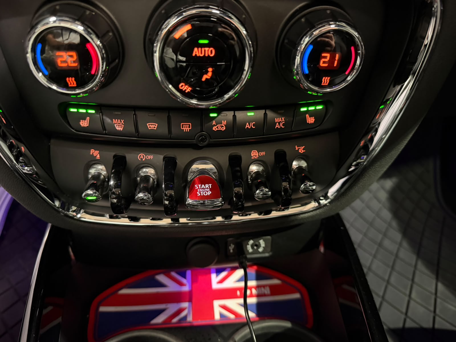 MINI Clubman Cooper S ALL4 Steptronic (CH)-image-25