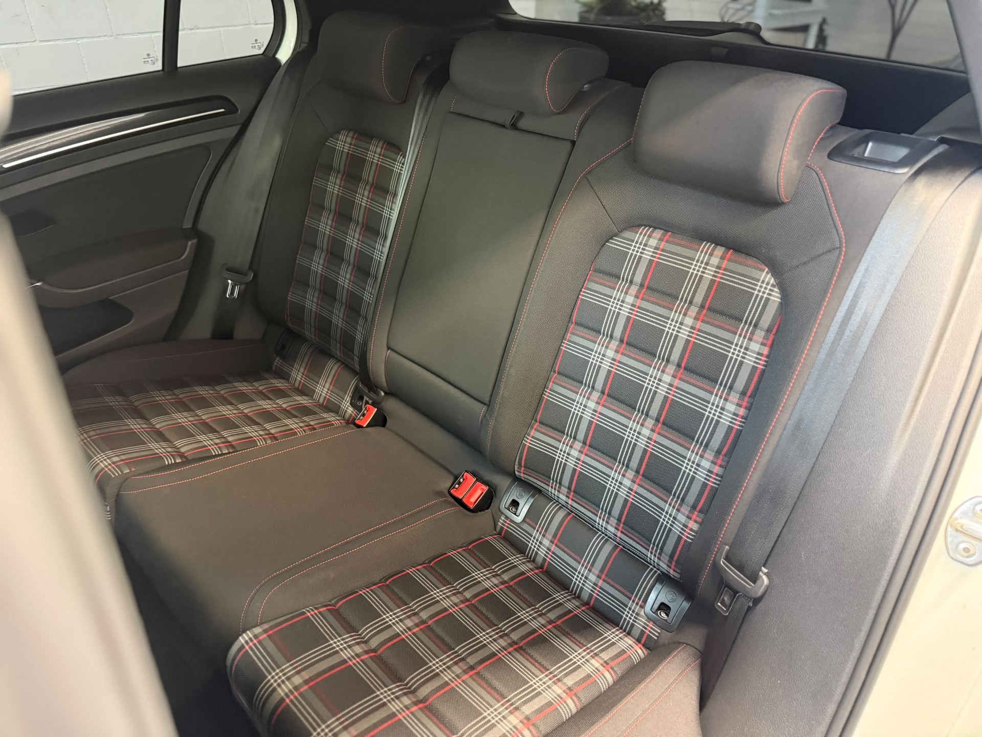 VW Golf 2.0 TSI GTI Performance DSG-image-22