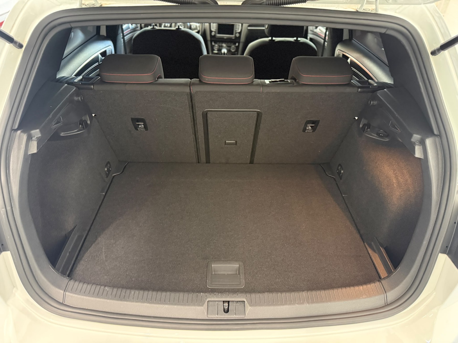 VW Golf 2.0 TSI GTI Performance DSG-image-18