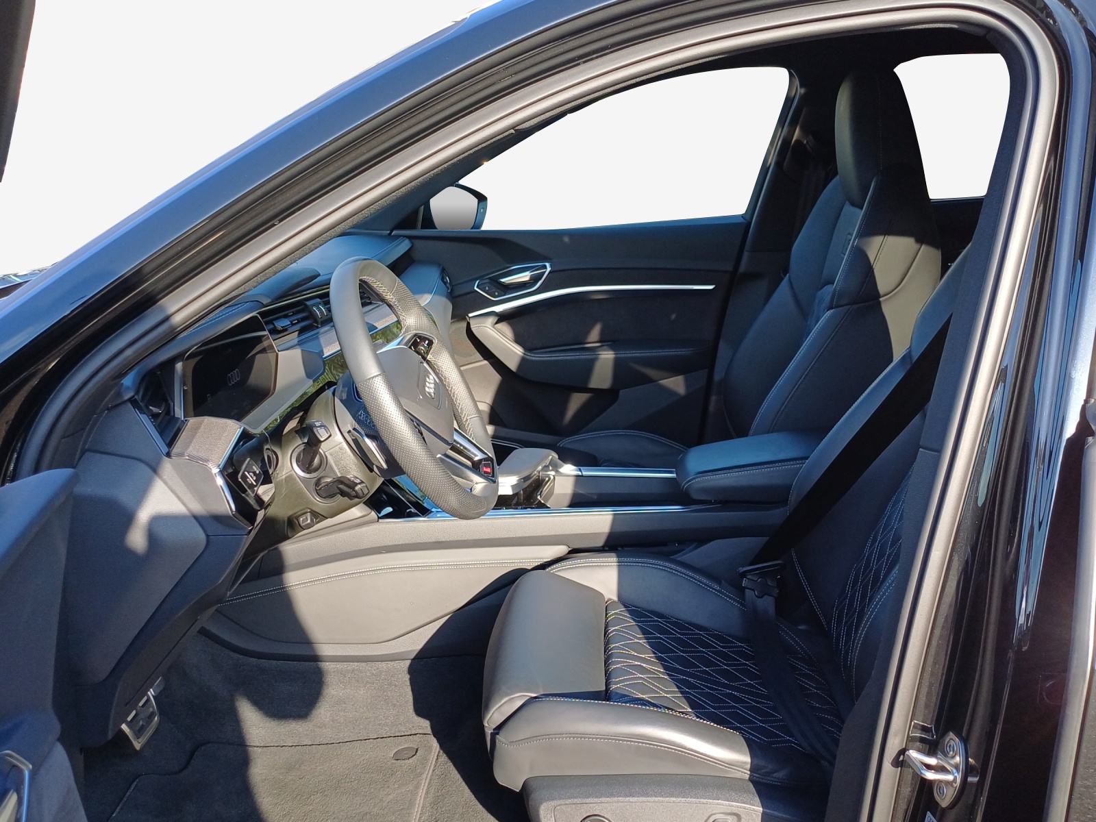 AUDI SQ8 e-tron quattro-image-7