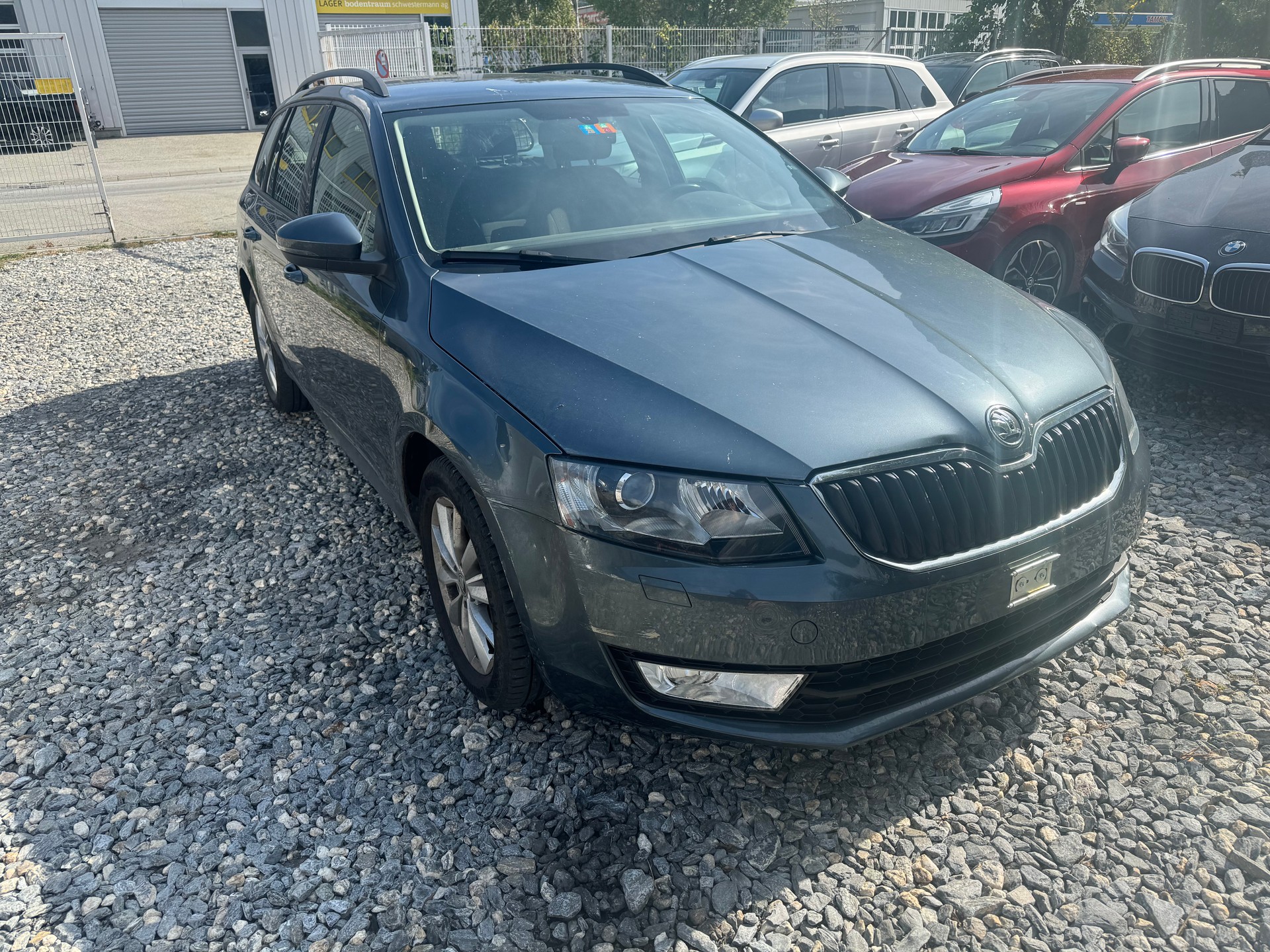 SKODA Octavia Combi 2.0 TDI L&K 4x4-image-0