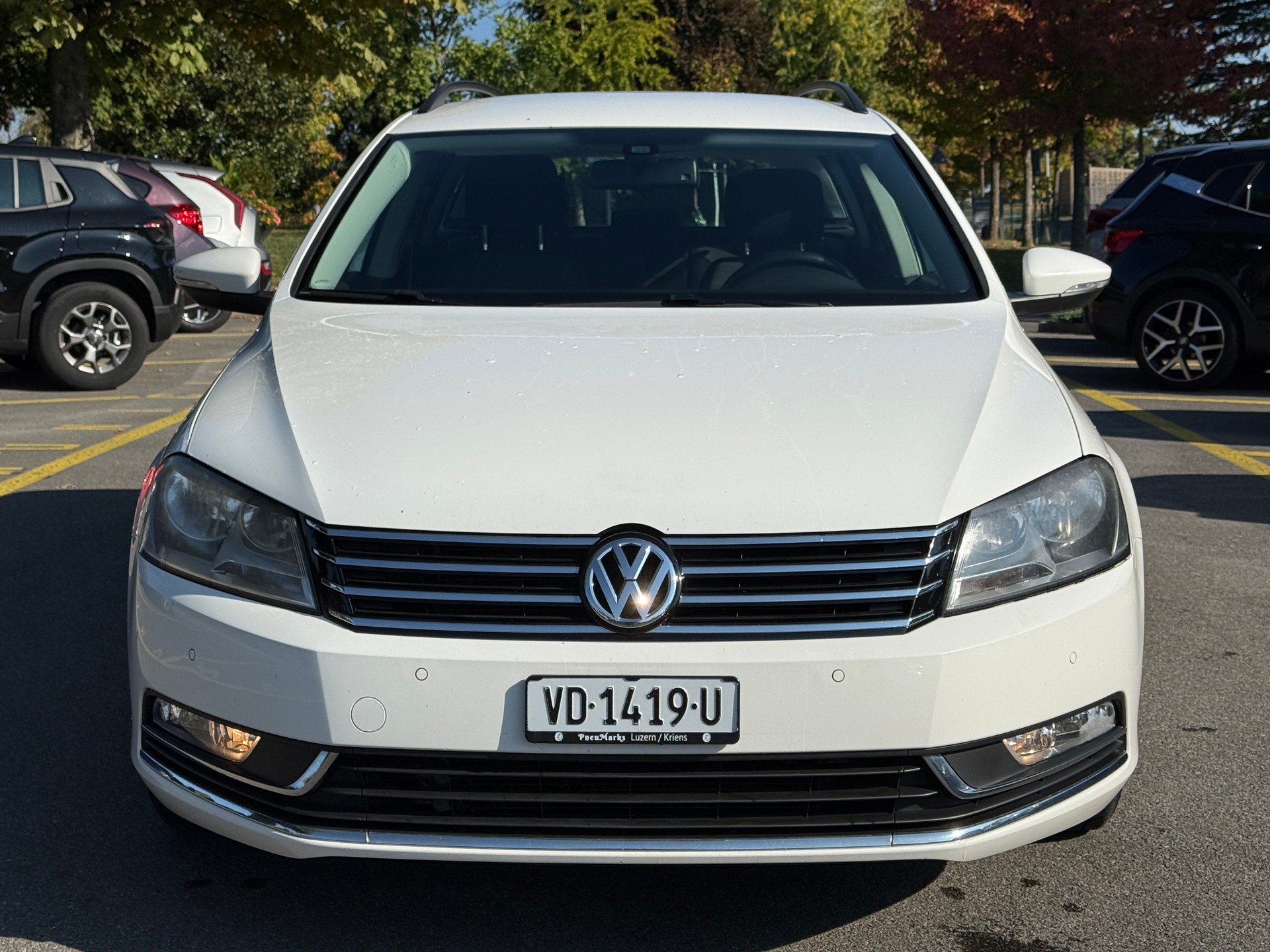 VW Passat Variant 2.0 TDI BMT Comfortline DSG - Navigation - Capteurs de Park Avant & Arrière - Tampomat - Sièges Chauffants-image-8