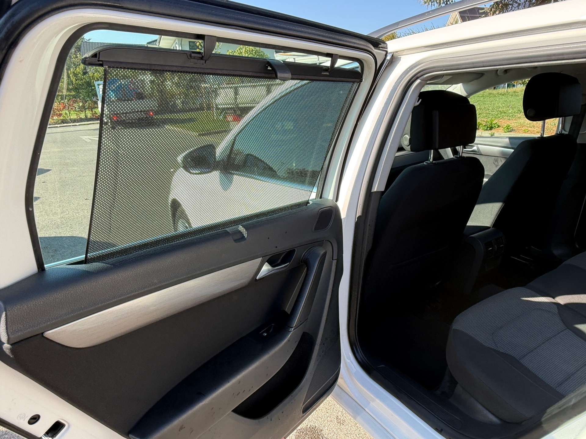 VW Passat Variant 2.0 TDI BMT Comfortline DSG - Navigation - Capteurs de Park Avant & Arrière - Tampomat - Sièges Chauffants-image-26