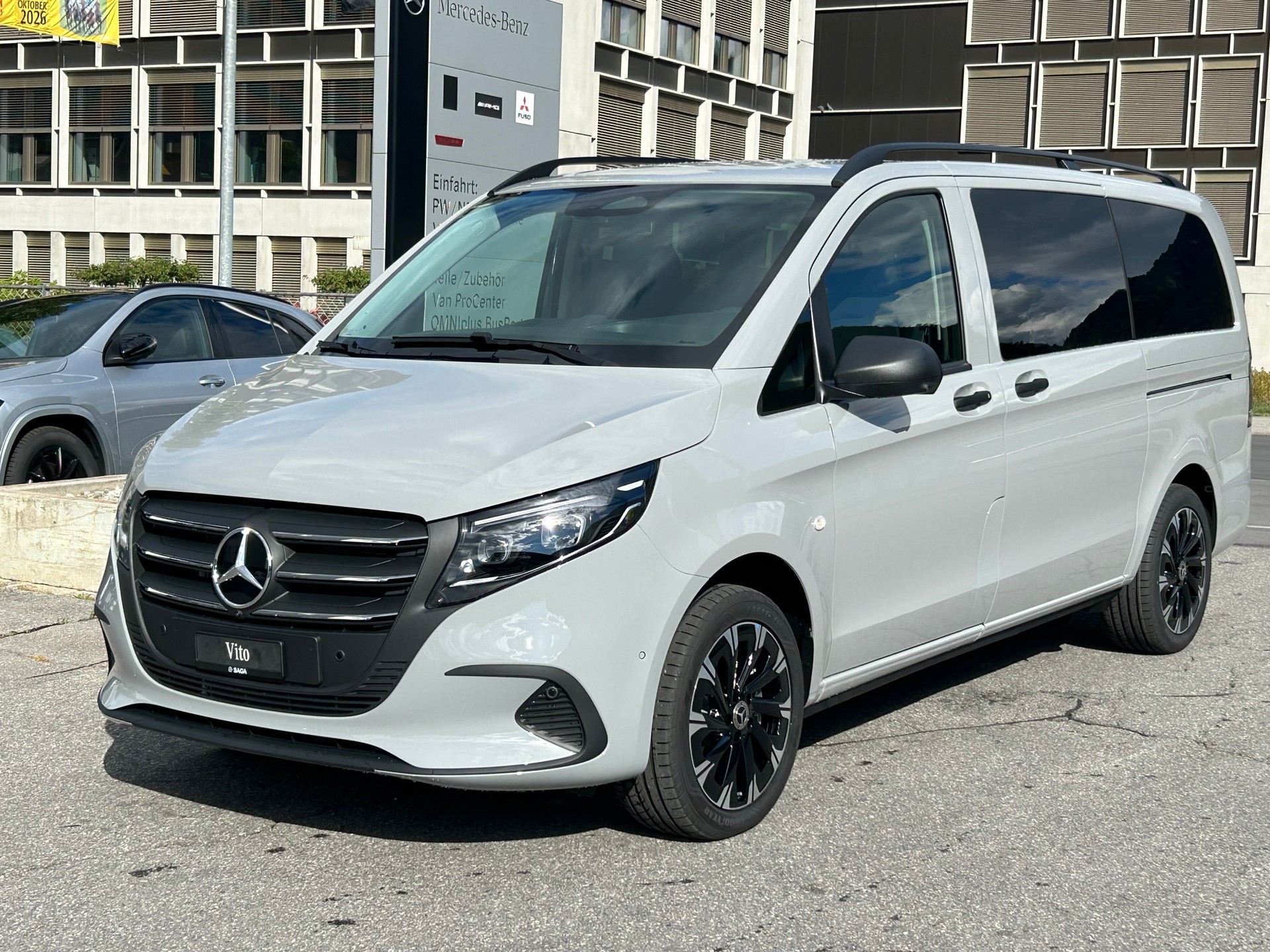 MERCEDES-BENZ Vito 116 CDI Lang Tourer 9G-Tronic 4M Pro-image-2