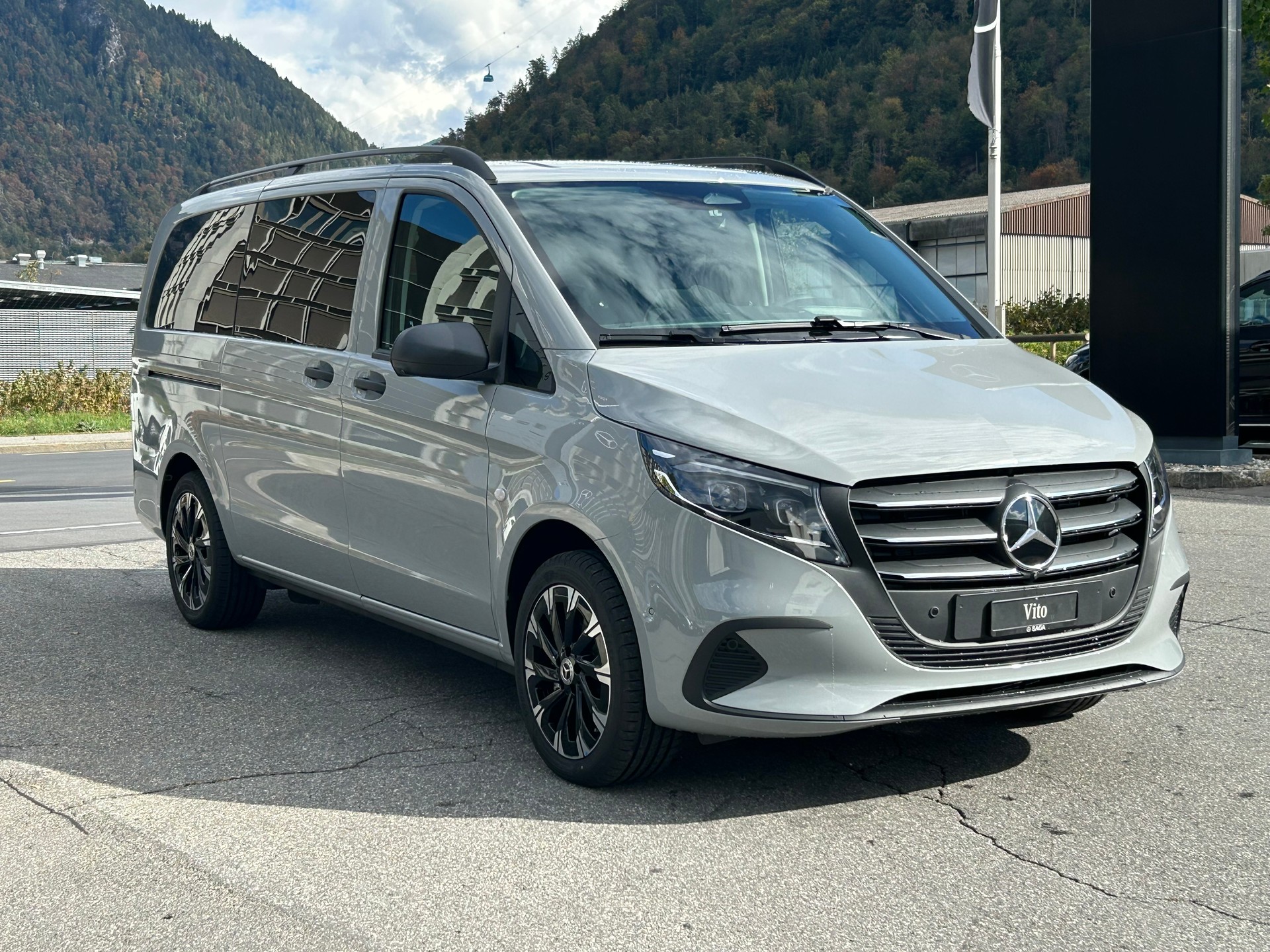 MERCEDES-BENZ Vito 116 CDI Lang Tourer 9G-Tronic 4M Pro-image-0