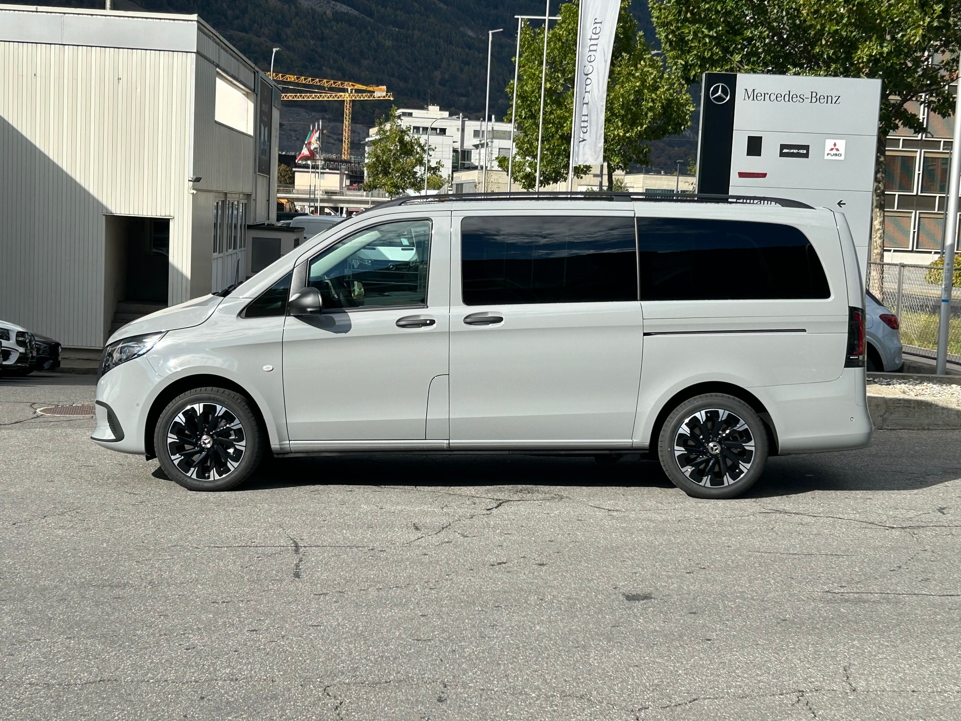 MERCEDES-BENZ Vito 116 CDI Lang Tourer 9G-Tronic 4M Pro-image-3