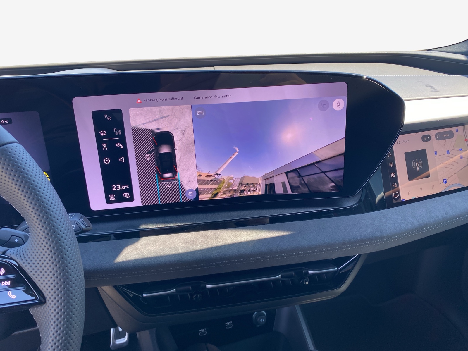 AUDI Q6 e-tron quattro-image-15