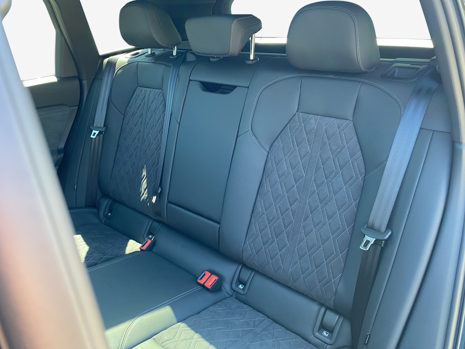 AUDI Q6 e-tron quattro-image-11